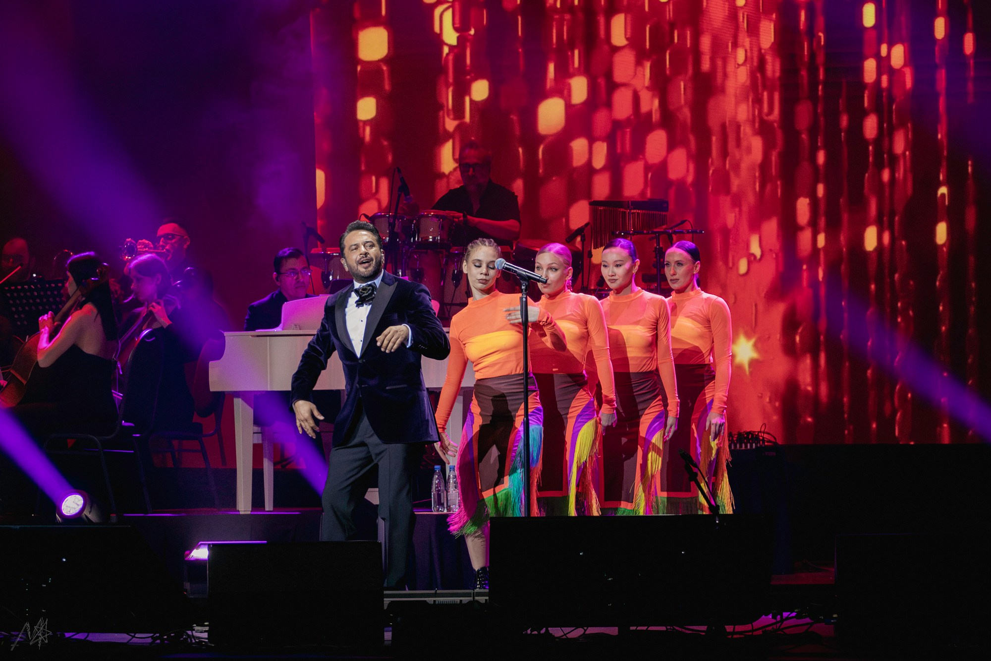 Концерт Эмре Алтуга «Сказки поп-музыки». Портфолио