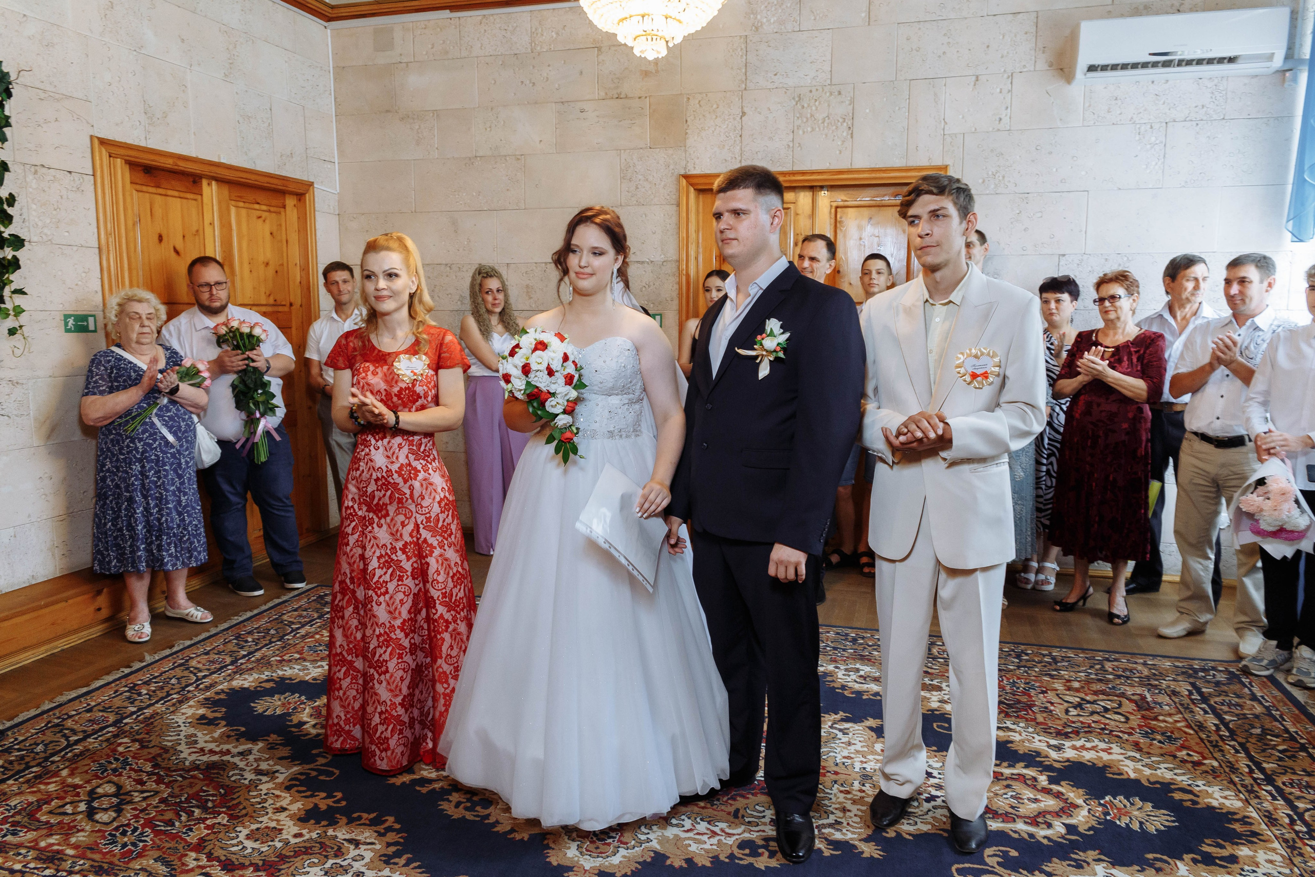Татьяна и Виктор: настоящая русская свадьба. Событийный фотограф Максим Бескоровайновнов