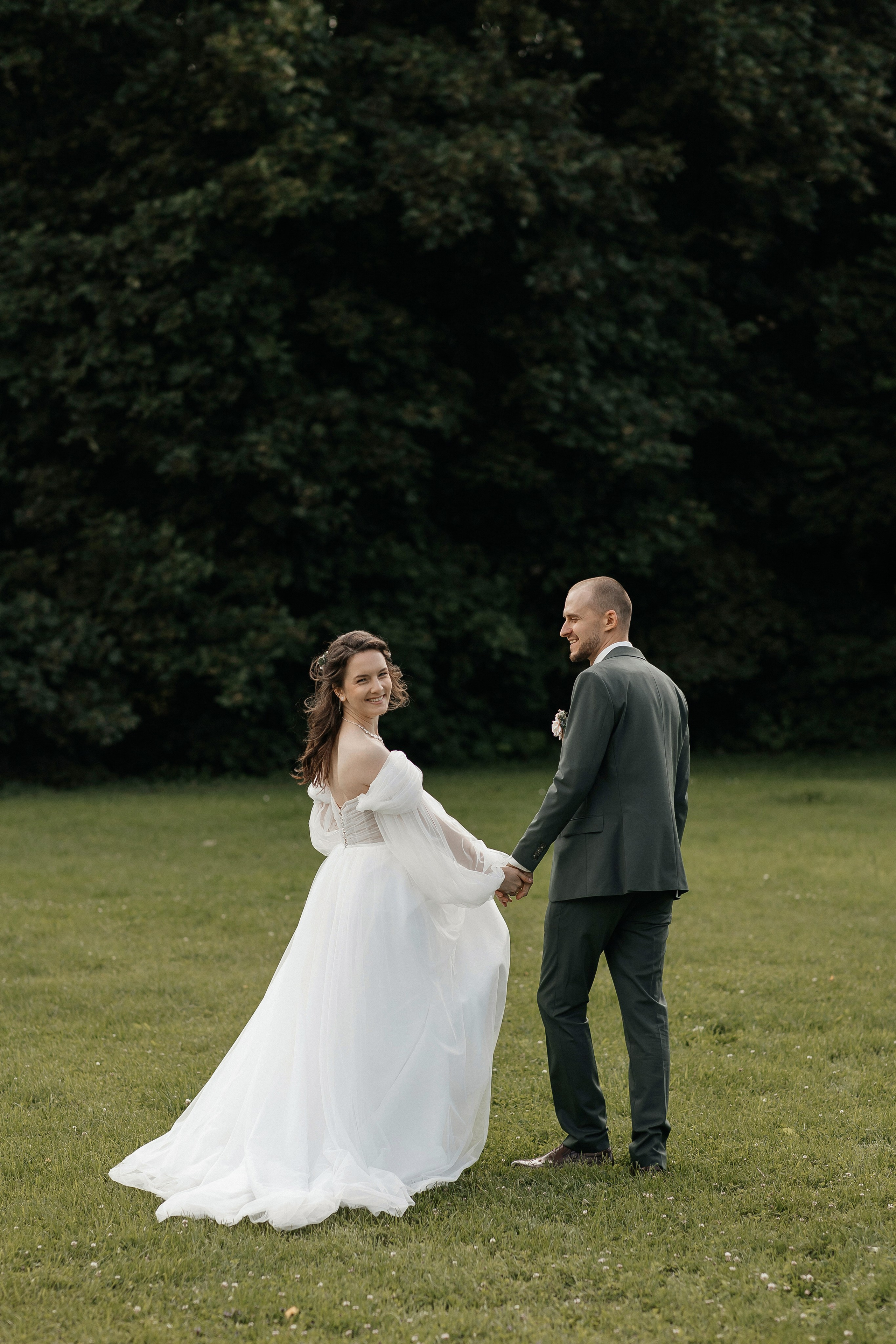 Свадебная фотосессия в Главном Ботаническом саду имени Цицина