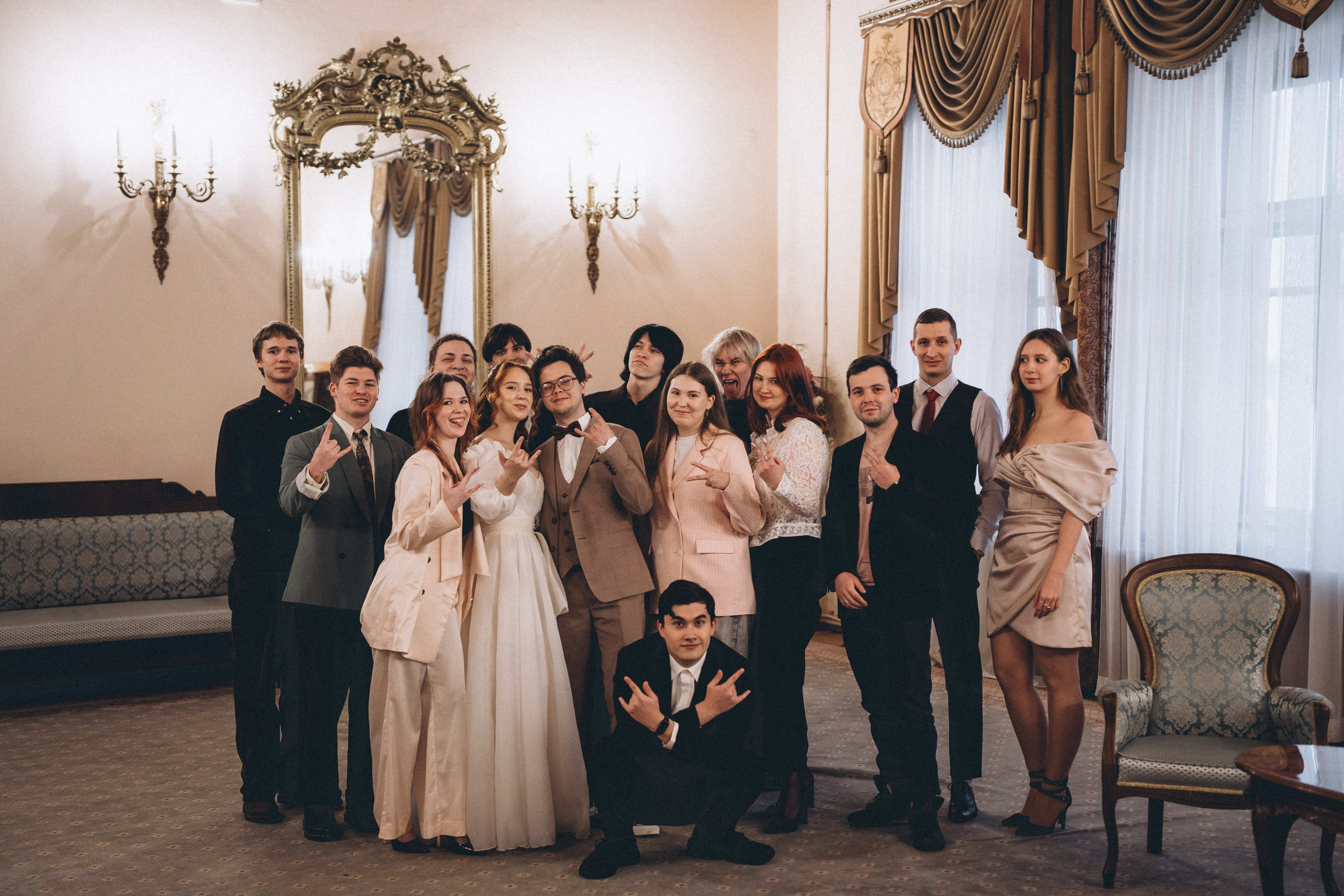 СВАДЕБНАЯ СЬЕМКА ВО ВТОРОМ ДВОРЦЕ С ГОСТЯМИ И ПРОГУЛКА В ТАВРИЧЕСКОМ САДУ. Профессиональный фотограф, Санкт-Петербург — Виктория Богомолова