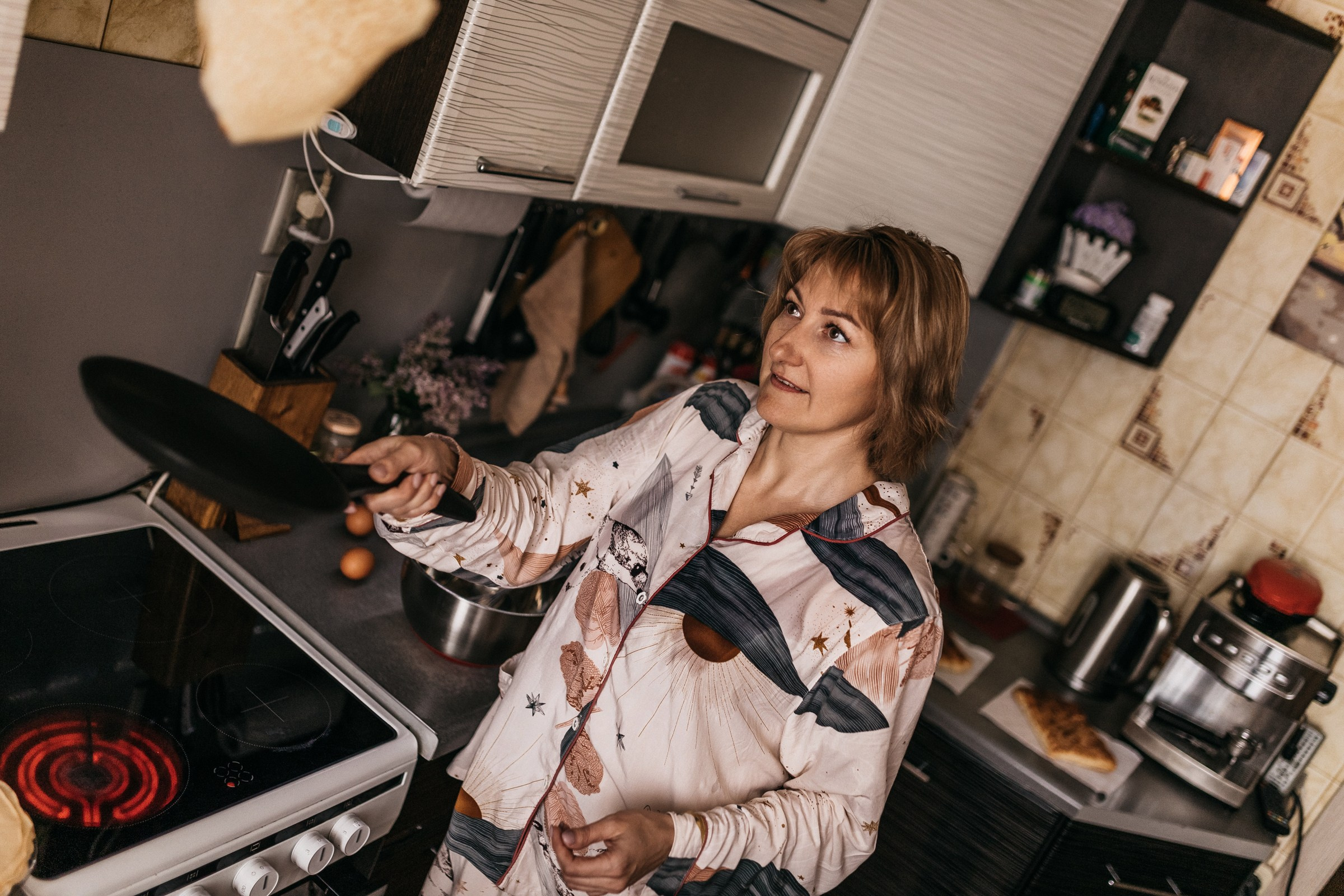 Домашний лайфстайл (утро). Ирина. Июнь 2025. Фотограф Пермь. Свадьбы. Семья и дети, школа, д. сад. Фотокниги