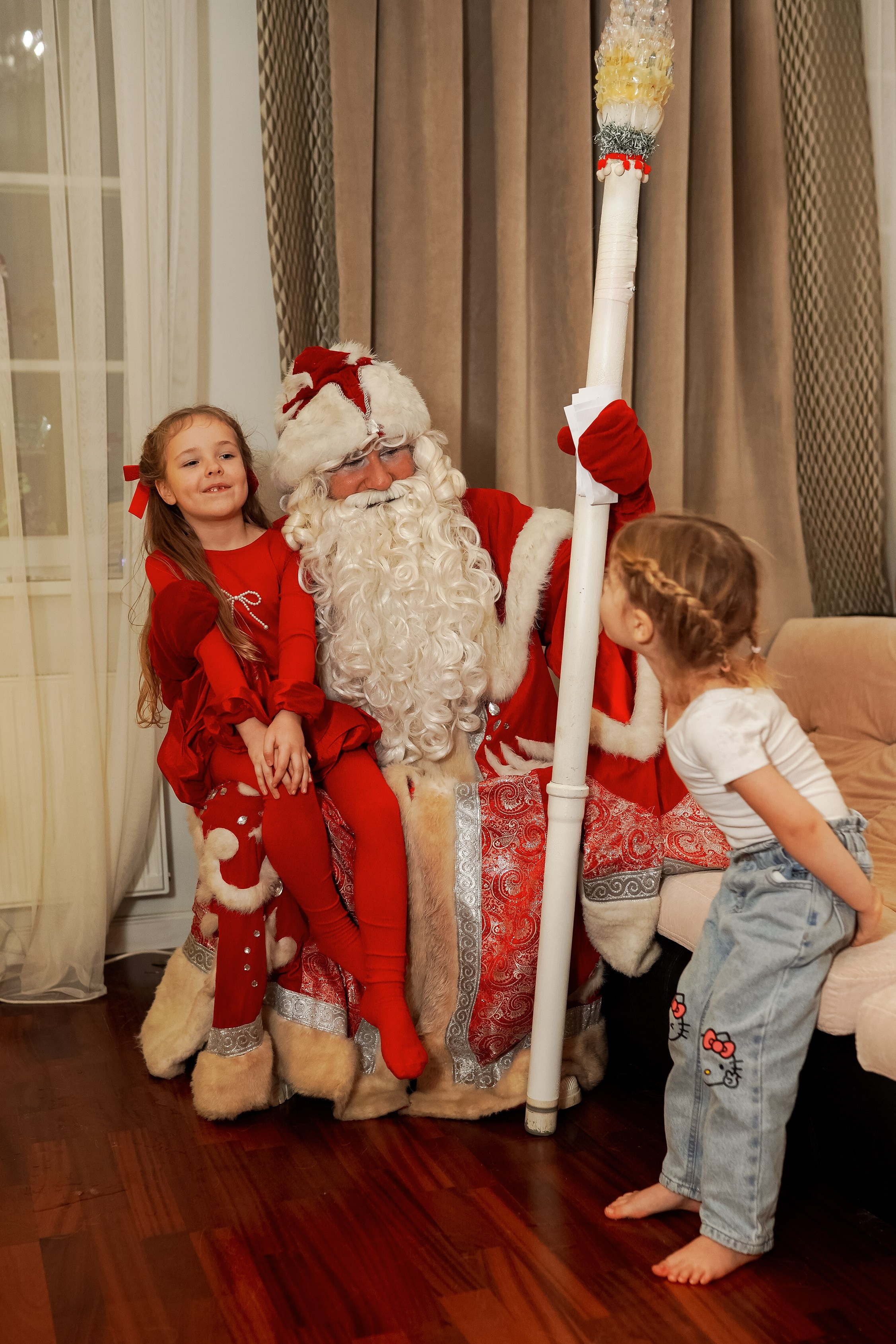 Встреча Деда Мороза. Семейный lifestyle фотограф Наталья Разгуляева в Москве