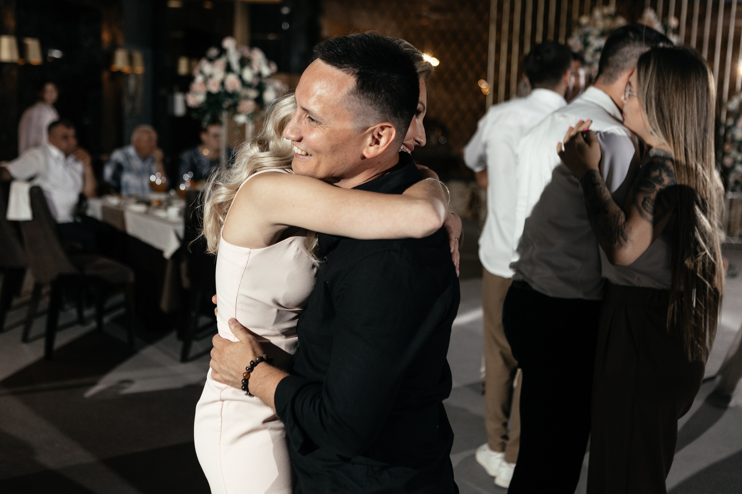 Свадебный фотограф Уфа — Руслан ГабдлисламовЖивые эмоции, красивые кадры, воспоминания на всю жизнь.Работаю по всей Республике Башкортоста. Свадебный фотограф Уфа Руслан Габдлисламов