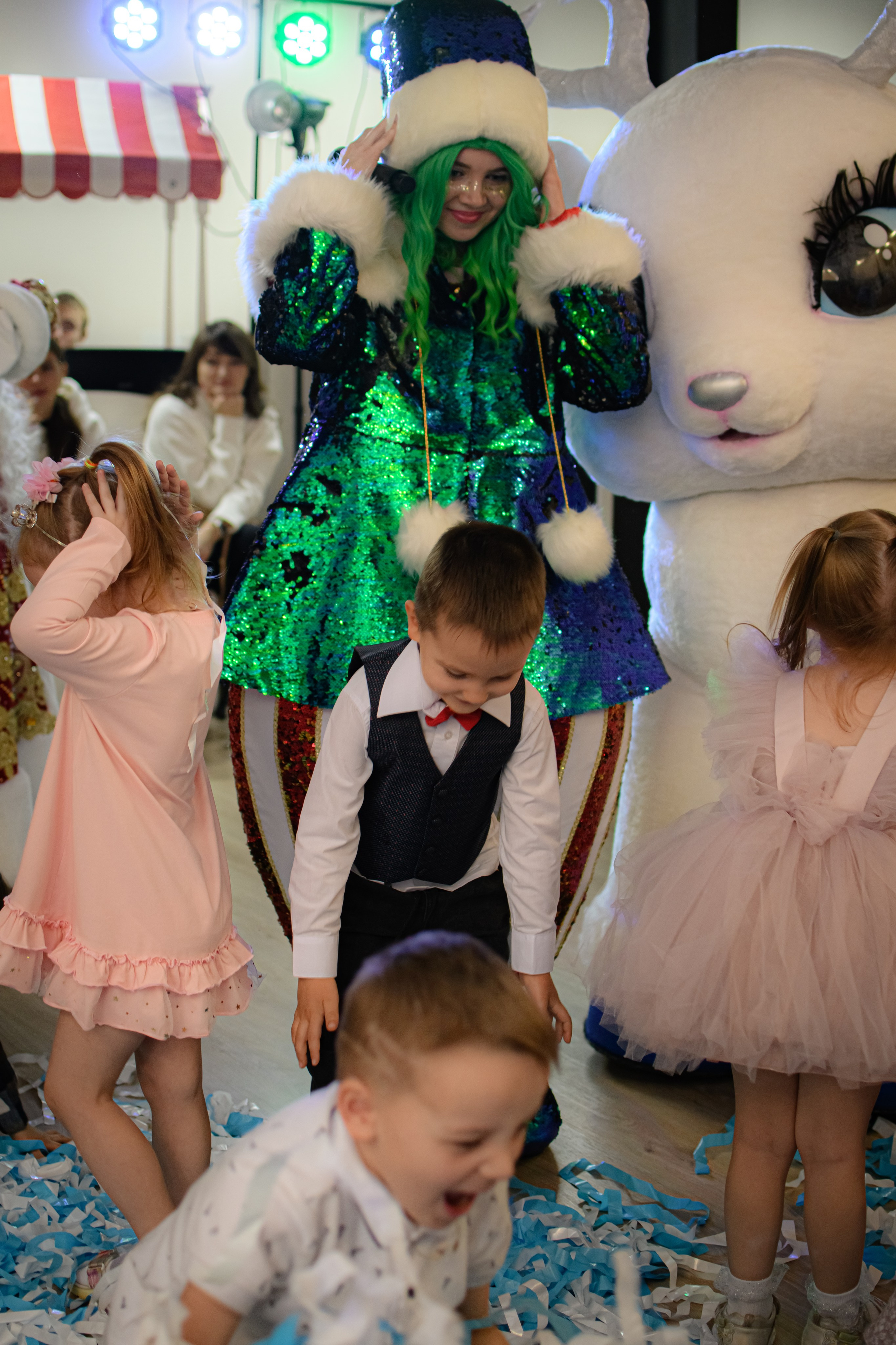 HAPPY NEW YEAR. Photokarish