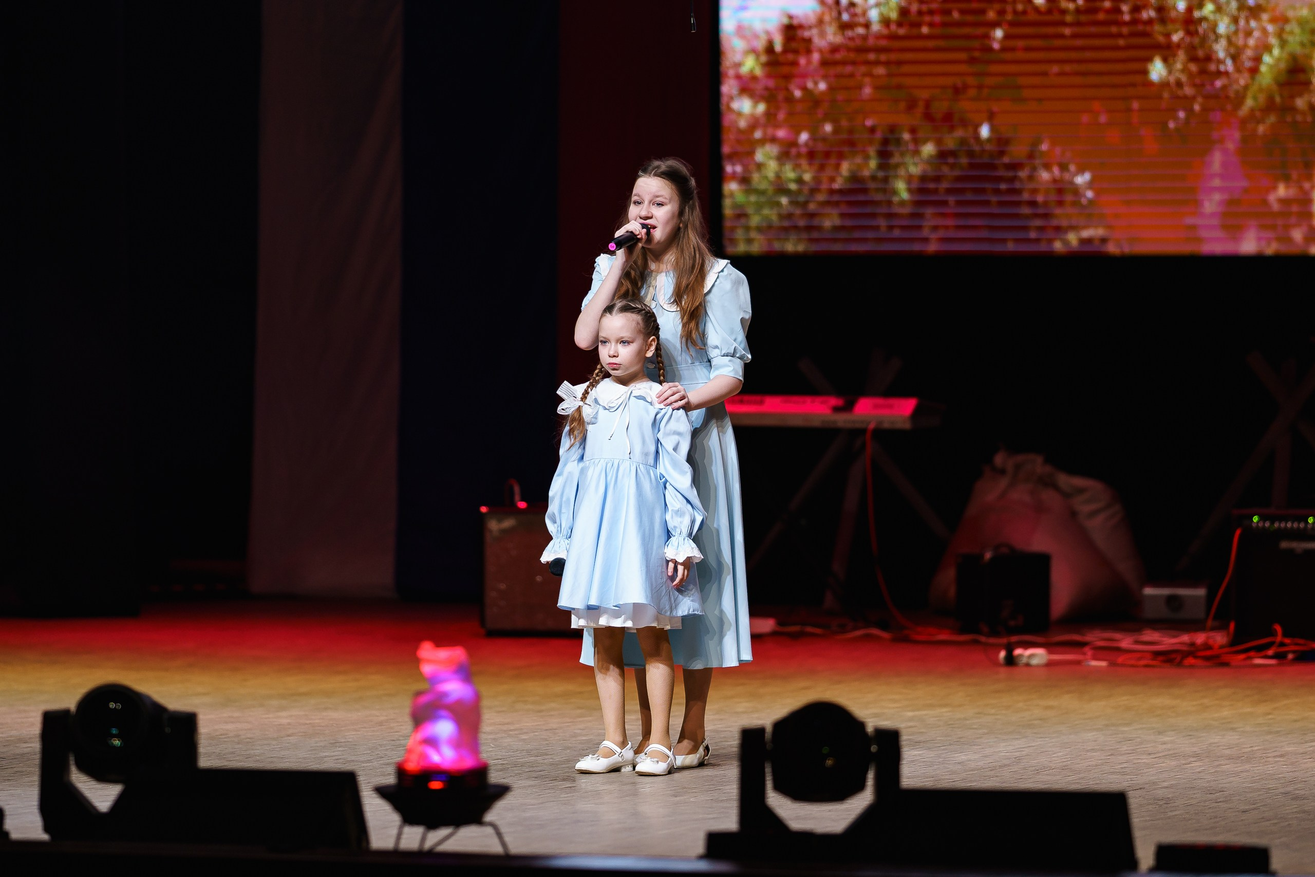 Гала-концерт XXXIII Регионального фестиваля солдатской и патриотической песни «Защитники Отечества». Портретный и репортажный фотограф в Воронеже: Анастасия Пузикова