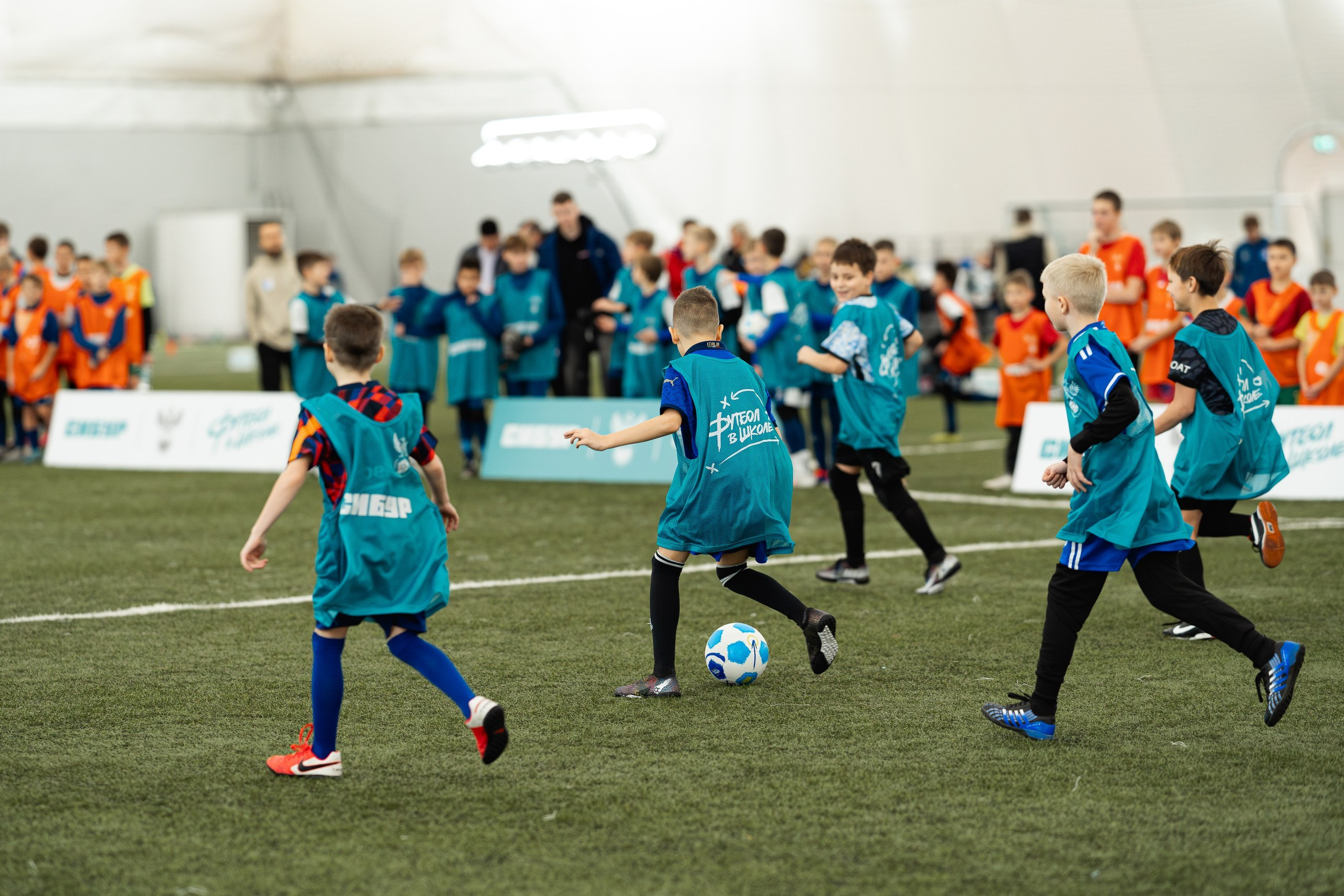 Фестиваль «СИБУР. Урок футбола» в рамках проекта Российского футбольного союза «Футбол в школе». Портретный и репортажный фотограф в Воронеже: Анастасия Пузикова