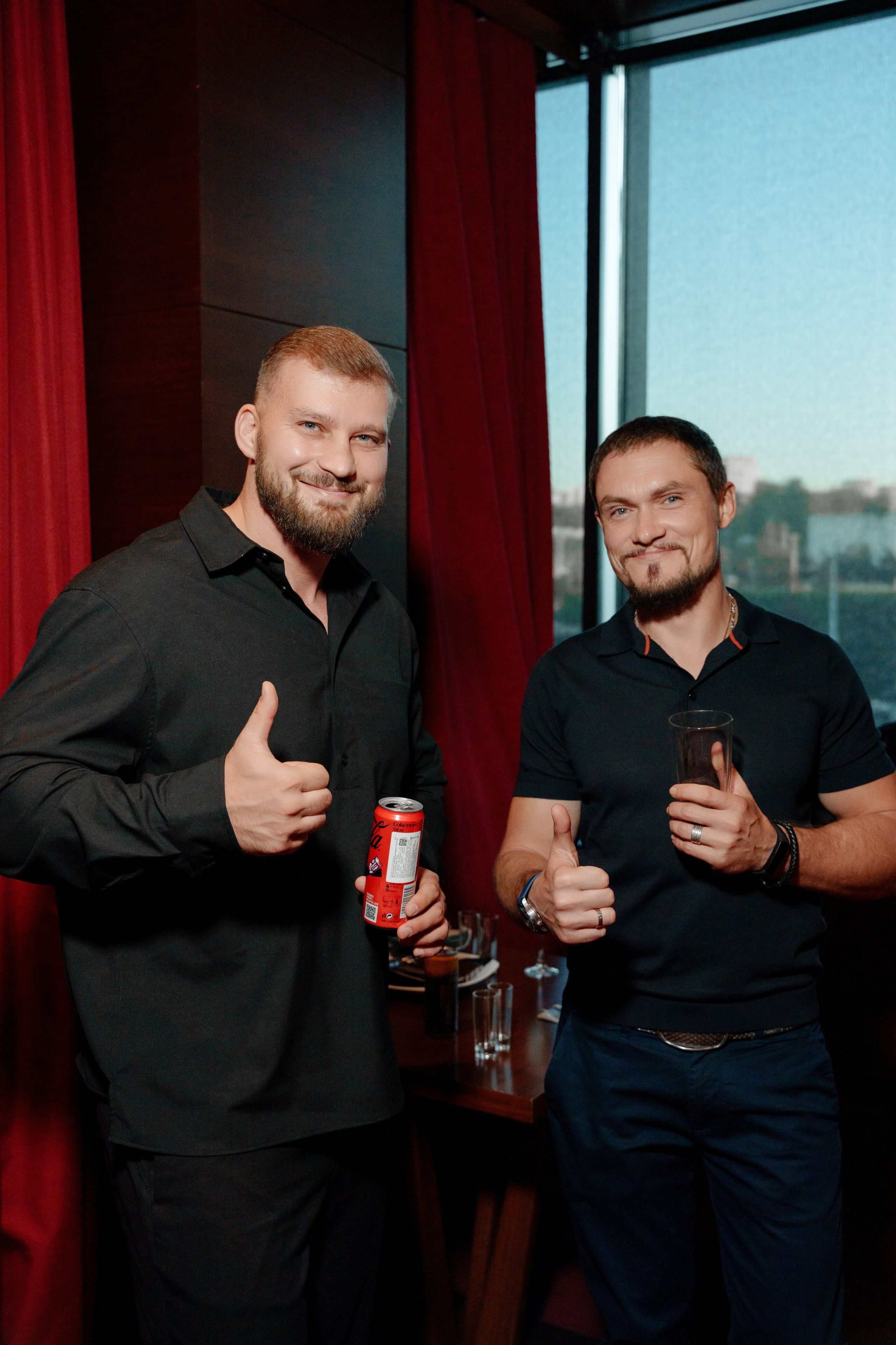 Репортажный фотограф на день рождения в ресторане KAI. Репортажный фотограф Москва Сергей Дружинин