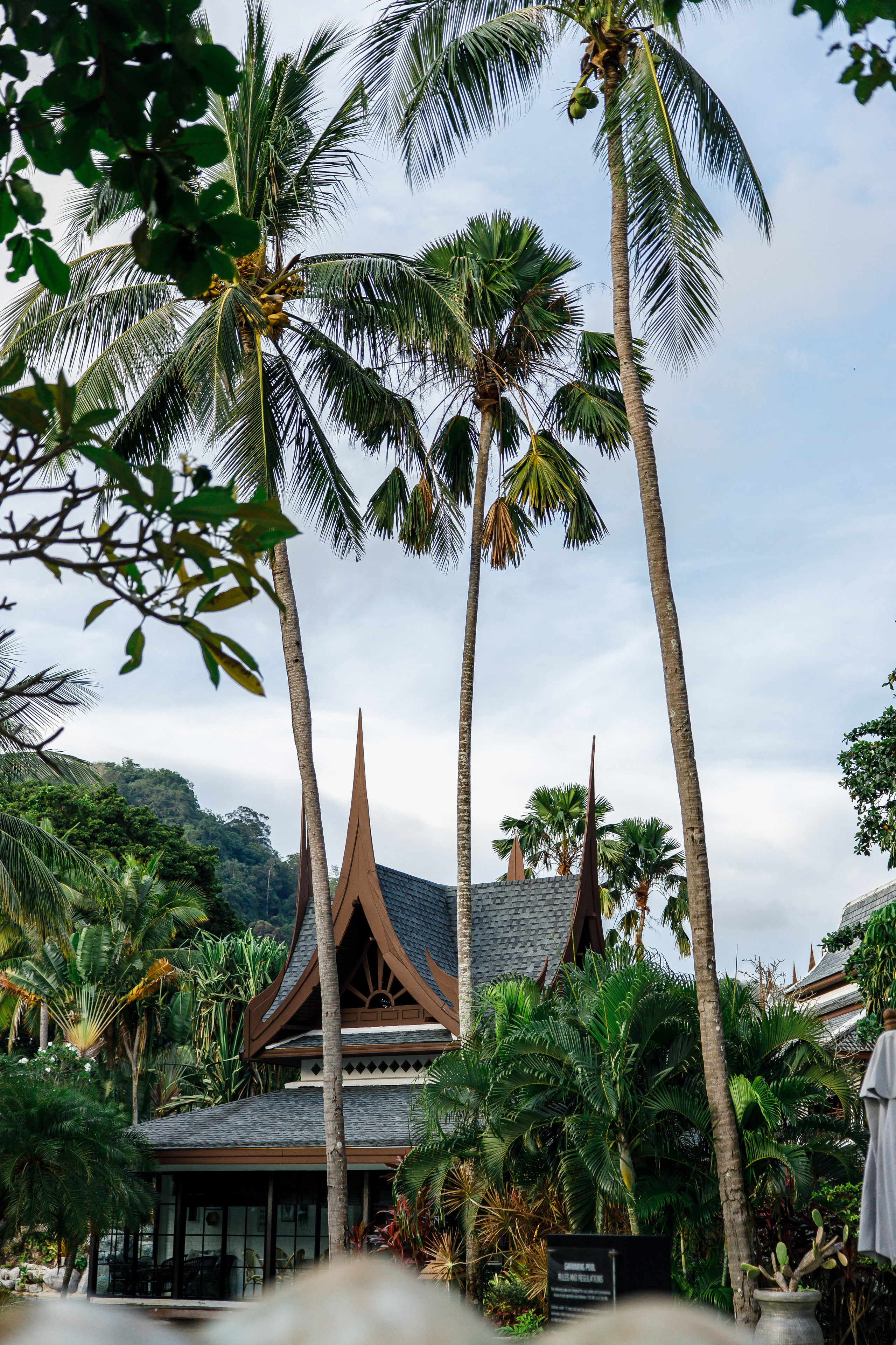 Wedding in Phuket at the Thavorn Hotel. Photographer in Phuket. Photographer Thailand
