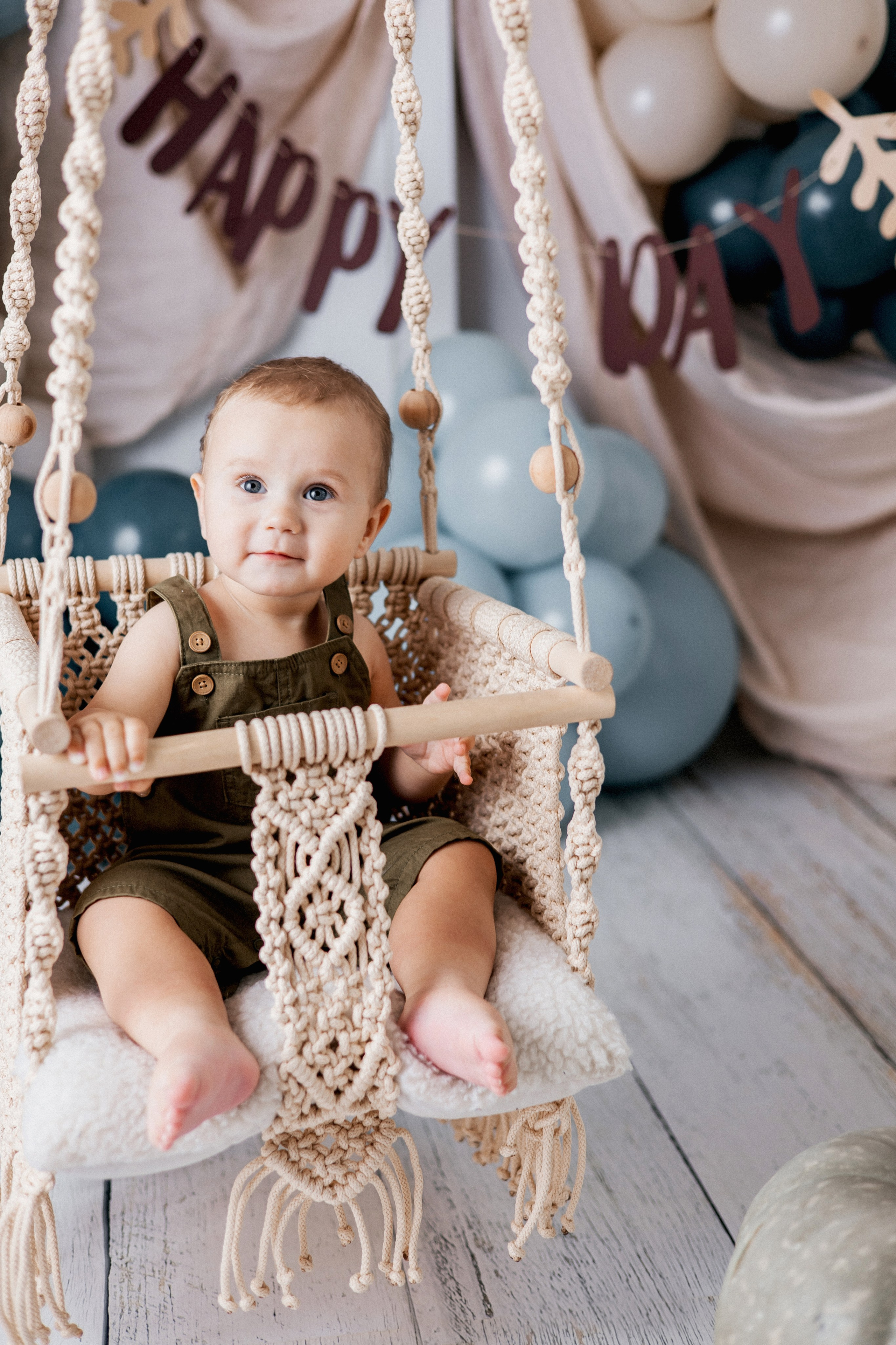 Зоны с шарами. Фотограф новорождённых Екатерина Боброва. Ульяновск