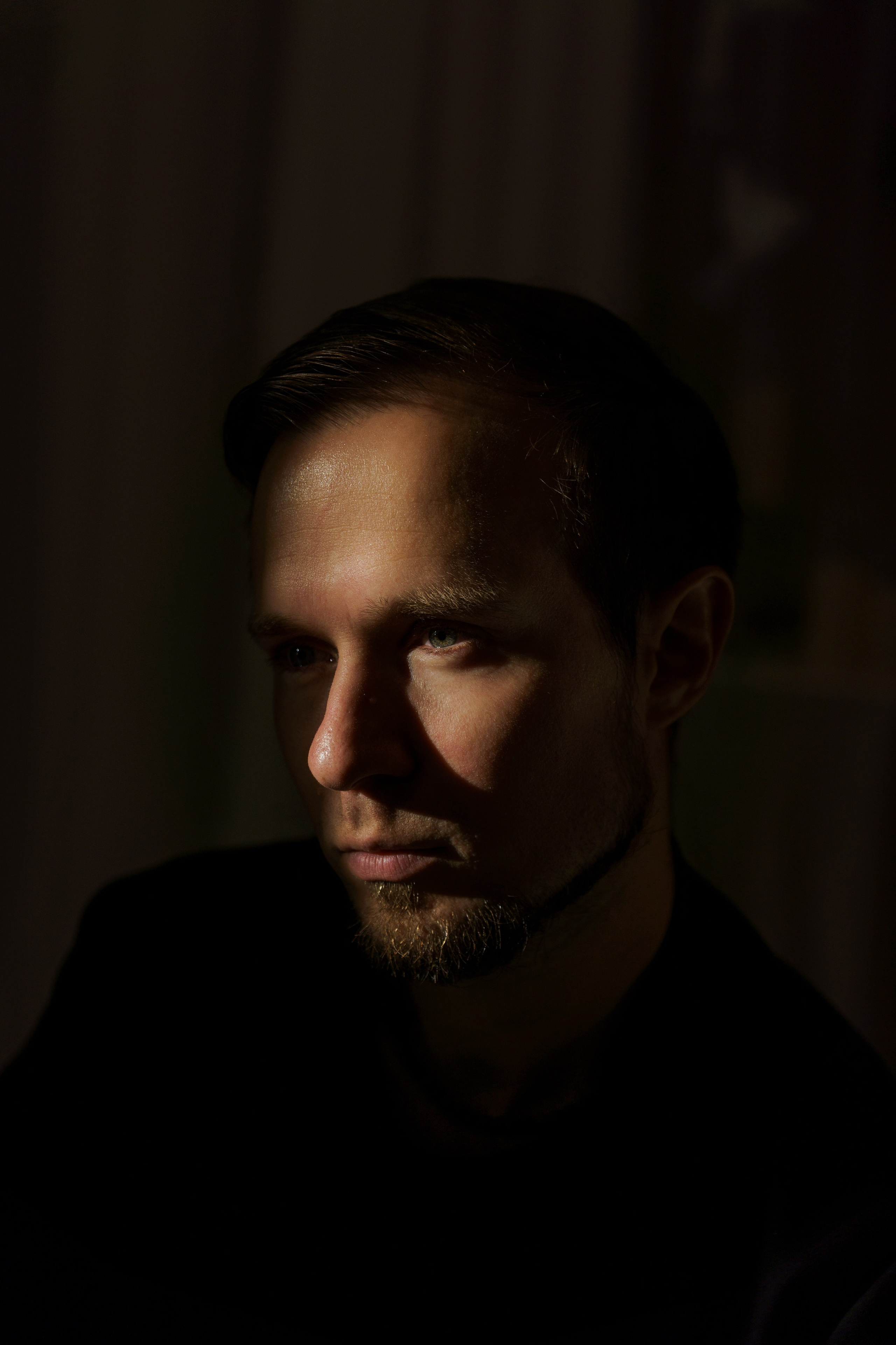 Красивое обручение на берегу чёрного моря в Лермонтово от ТВИНС СТУДИО. ТВИНС СТУДИО — лучшие свадебные фотографы и видеографы в Краснодаре