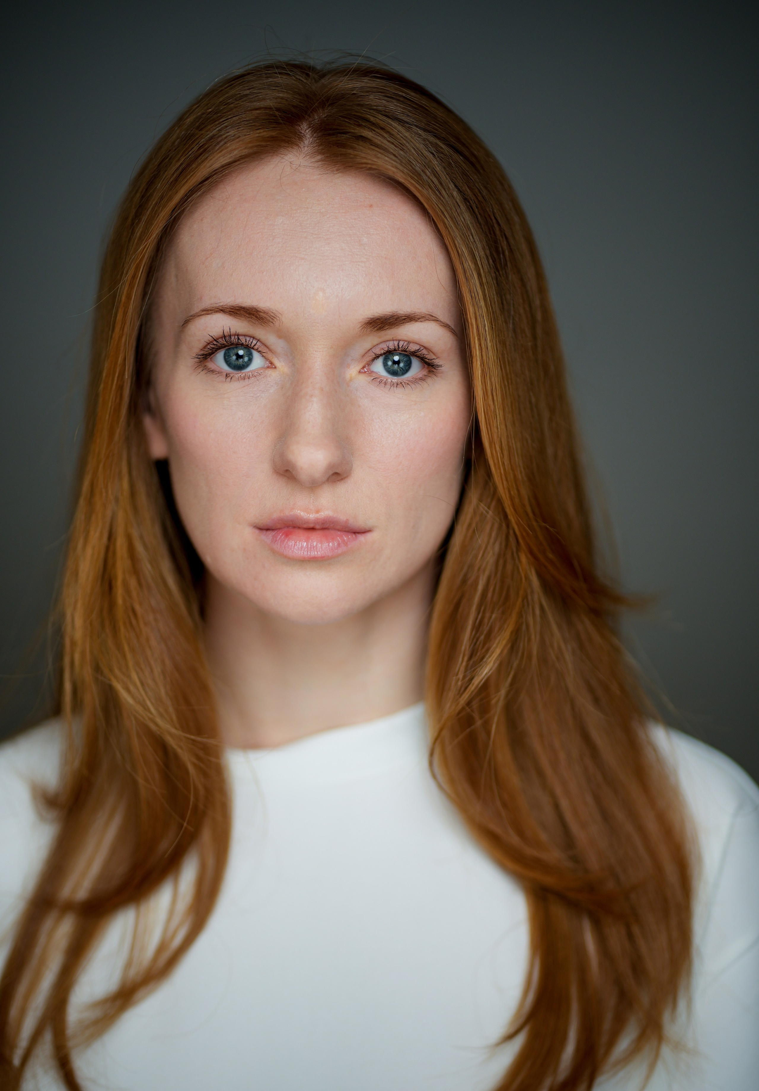 Актриса Алина Чернобровкина. Портретная съемка в Москве, студийный фотограф Игорь Фомин