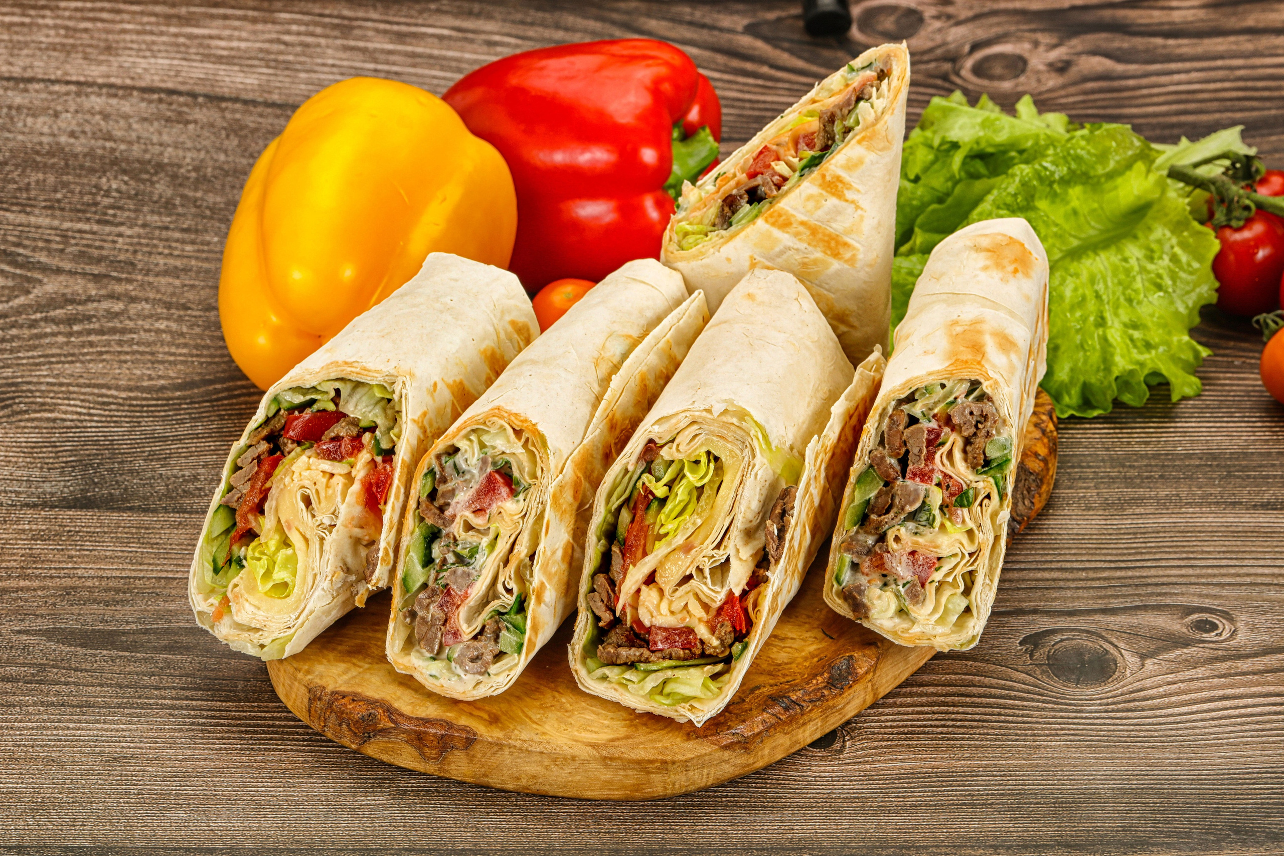 Фотосъемка бургеров и гамбургеров. Заказ по тел.: +7 (906) 006-90-22. Фуд-фотограф Андрей Старостин — съемка еды в Москве. 9000 руб. в час