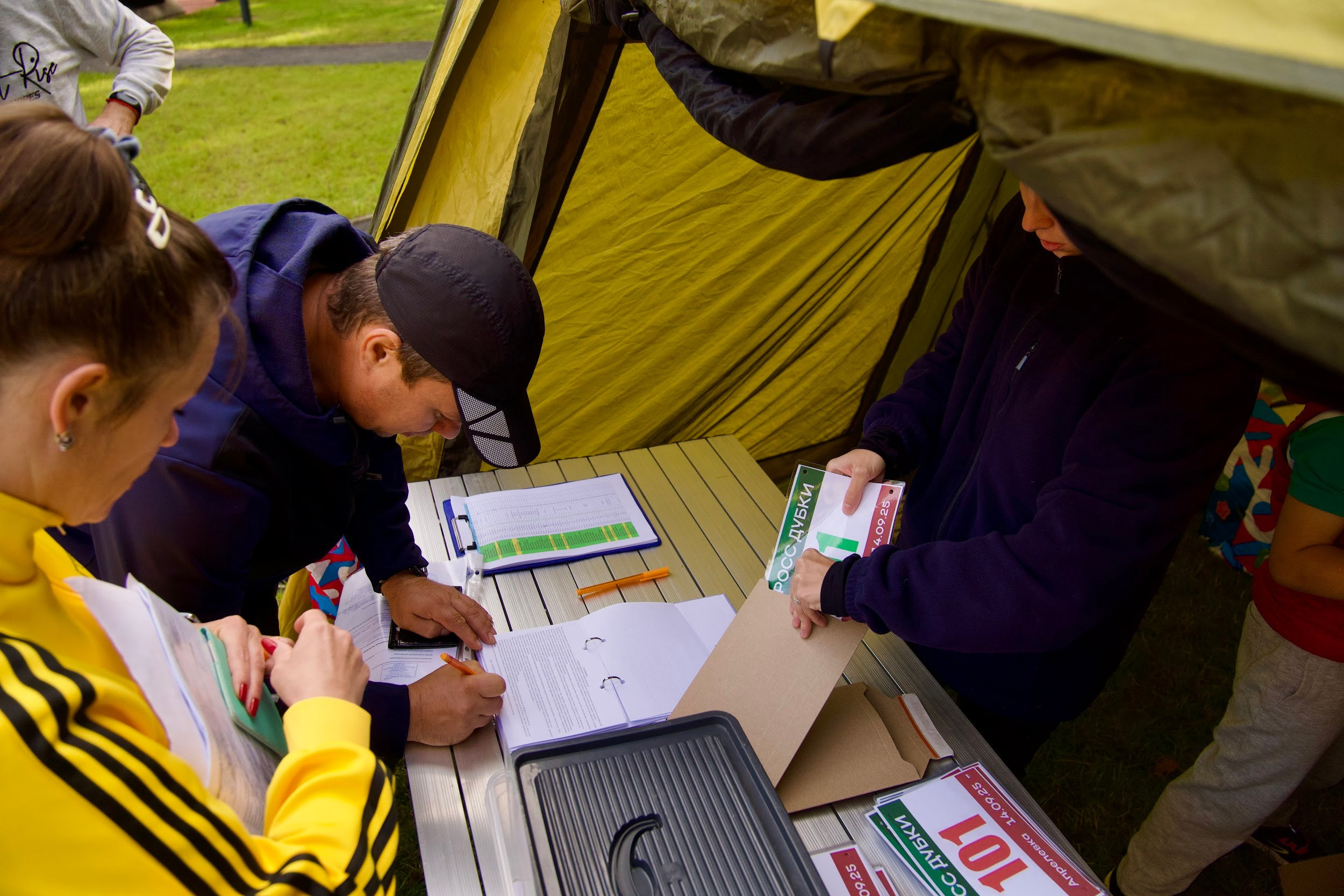 Забег в парке «Дубки». Кафе «БЕЛКА НАШЕПТАЛА». Ну оооочень концептуальное кафе