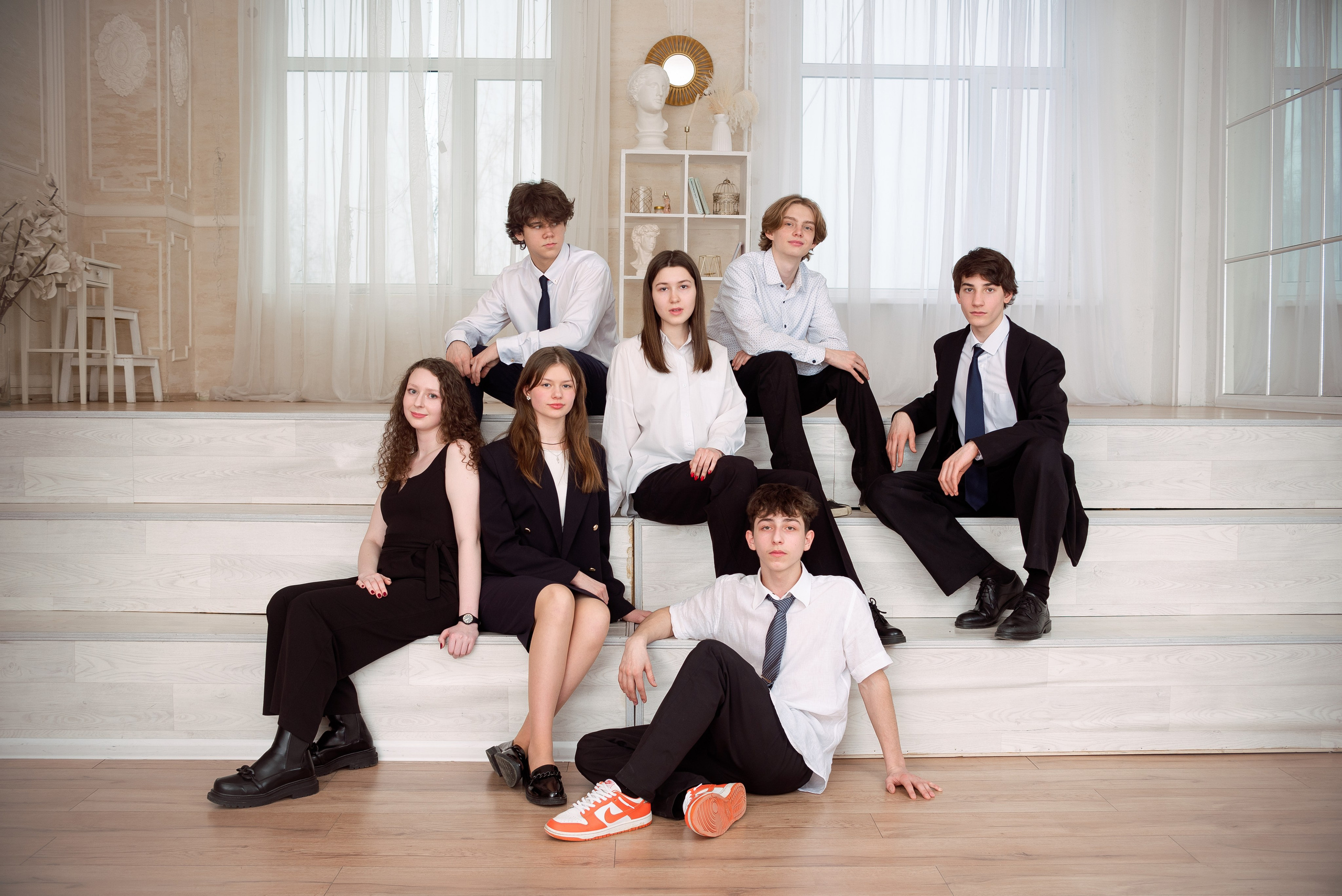 Старшие классы. Выпускные альбома Москва и Московская область