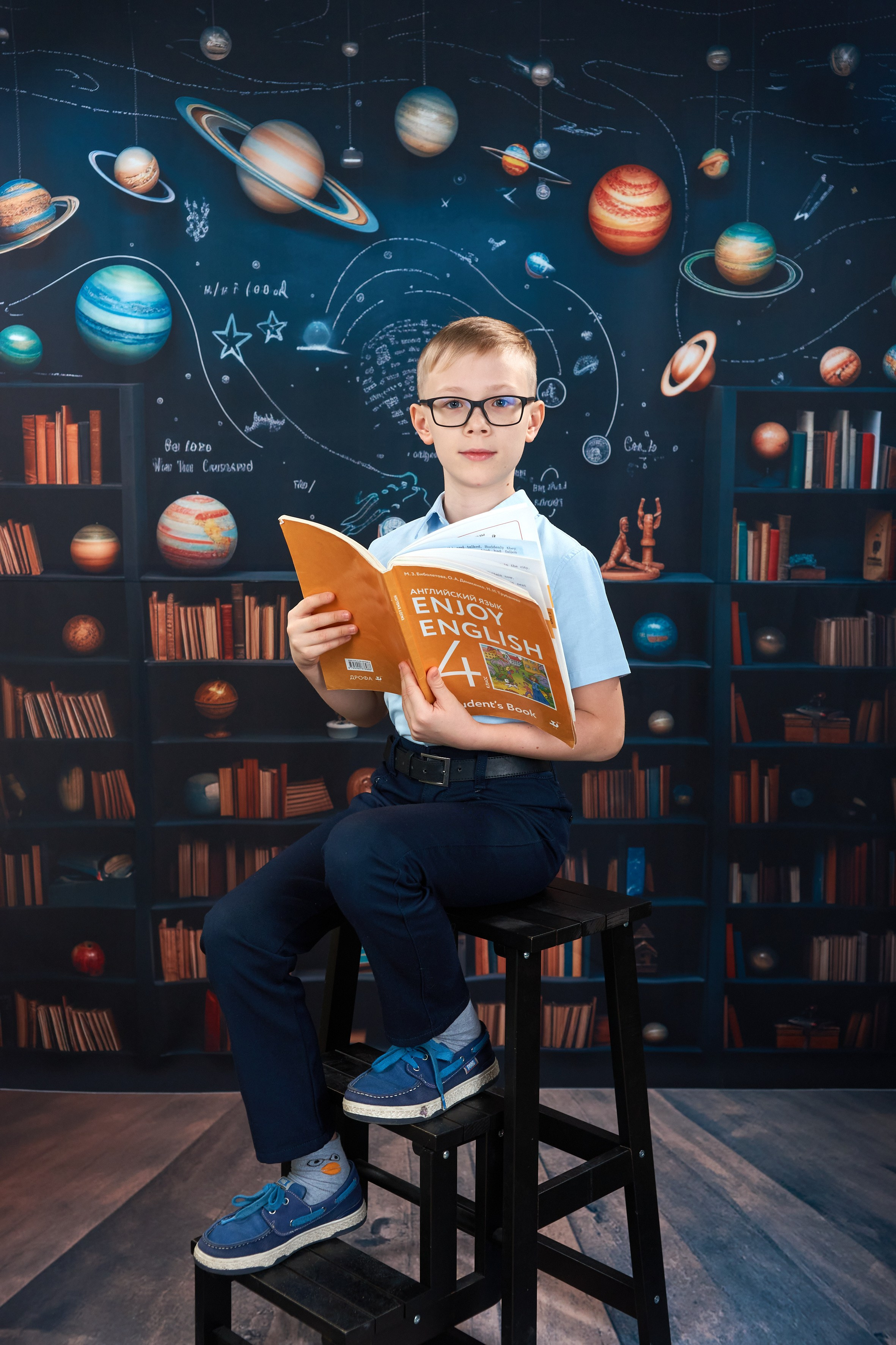 Портреты и фоны. Начальная школа. Childrenfoto.ru