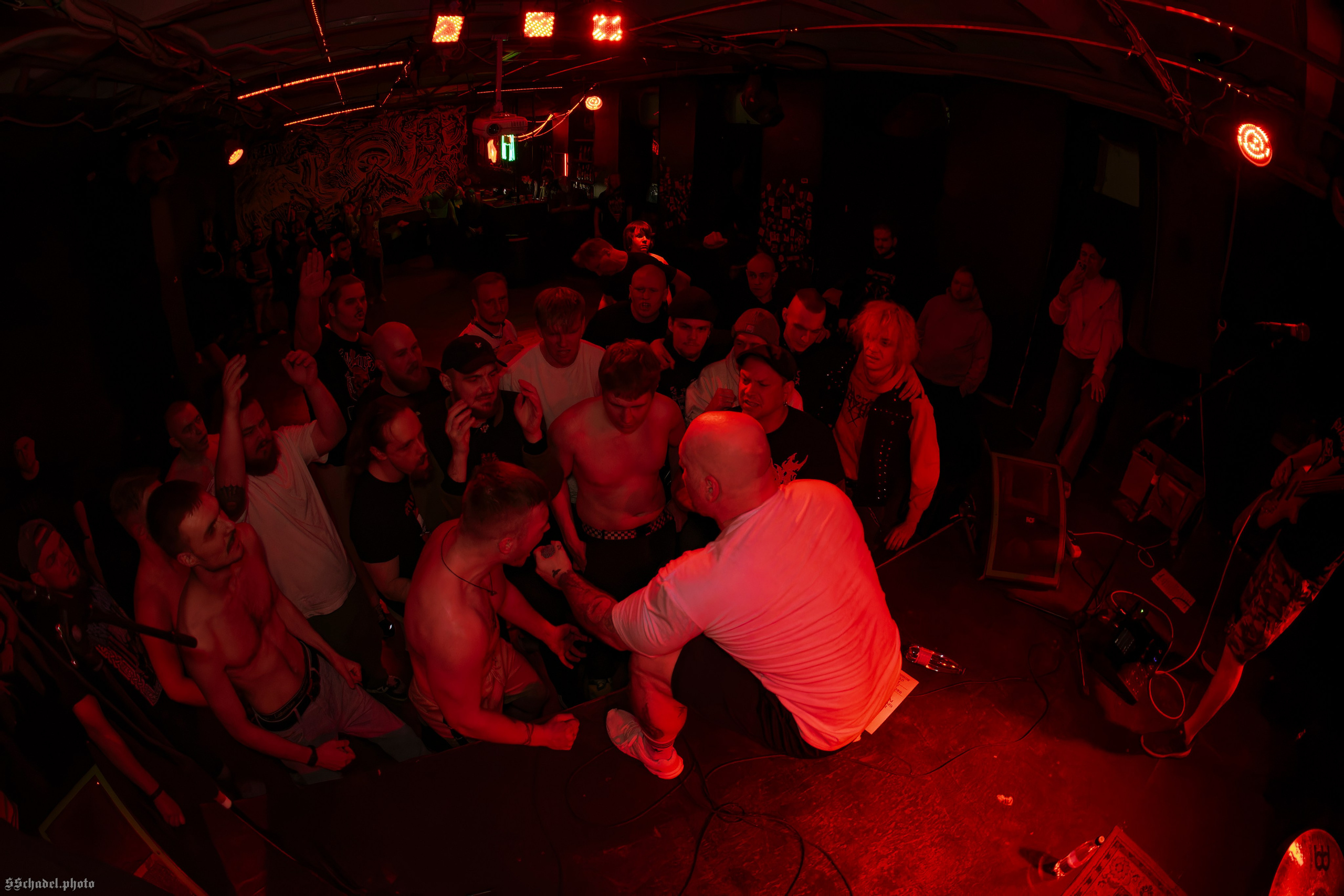 Mayday Massacre: Hardcore vs Death Metal // Без Поводка 02.05.25. We will make everything metal!