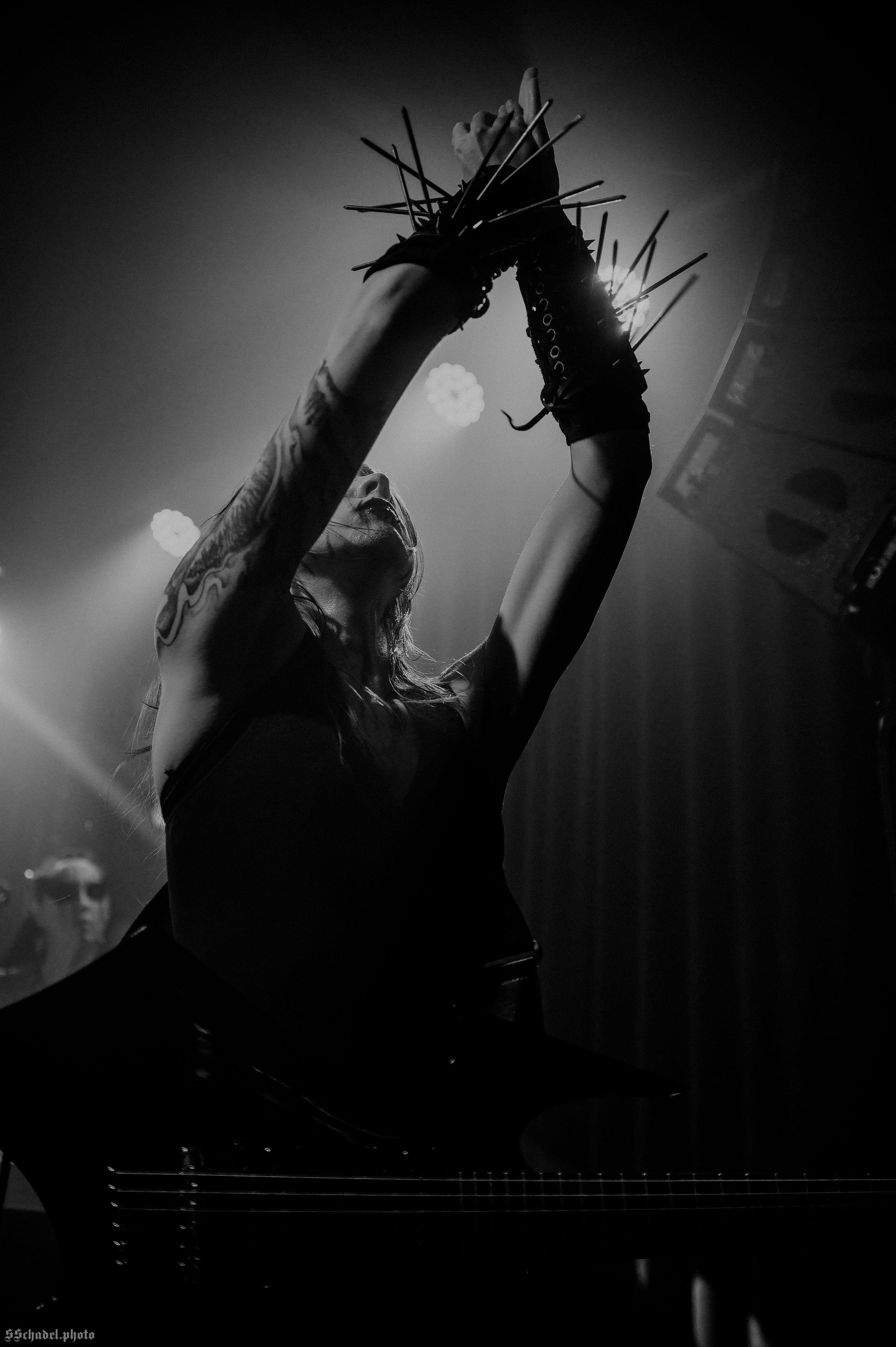Frostlagte Måne 07.12.25. We will make everything metal!