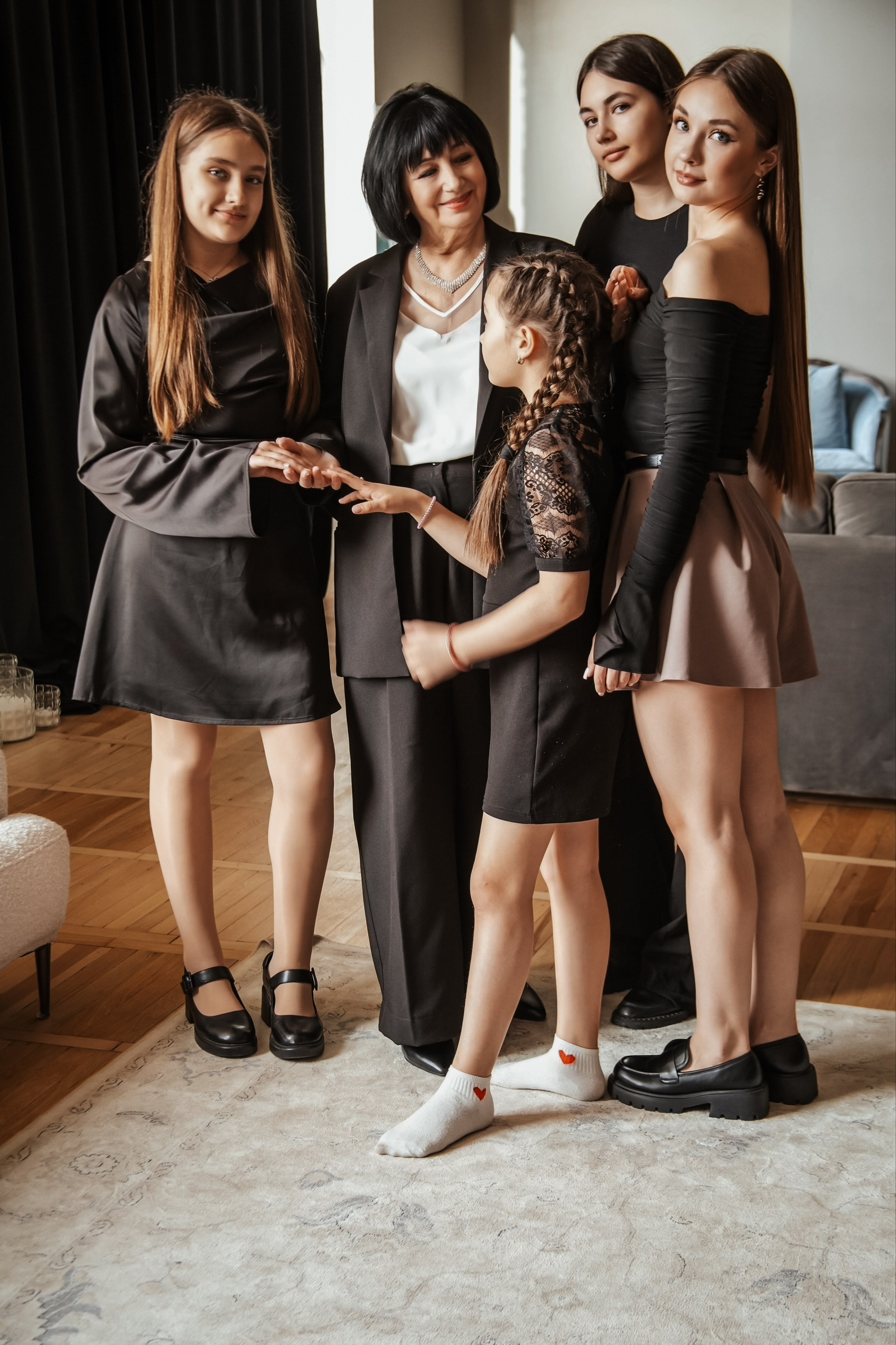 Женская линия семьи в четырёх поколениях. Фотостудия ПЕРФЕКТ. Мария Авджян Фотограф и видеограф Краснодар
