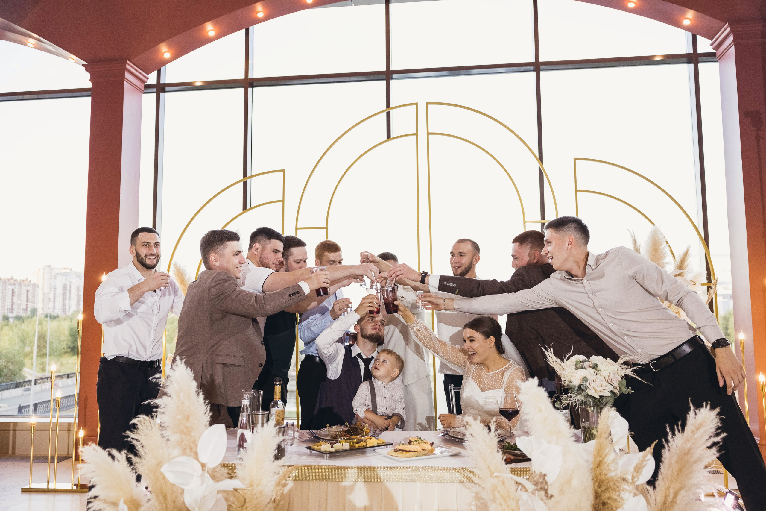 Никита и Ульяна (максимальный — Винотека). Свадебный и семейный фотограф в городе Сургуте Стерликова Светлана