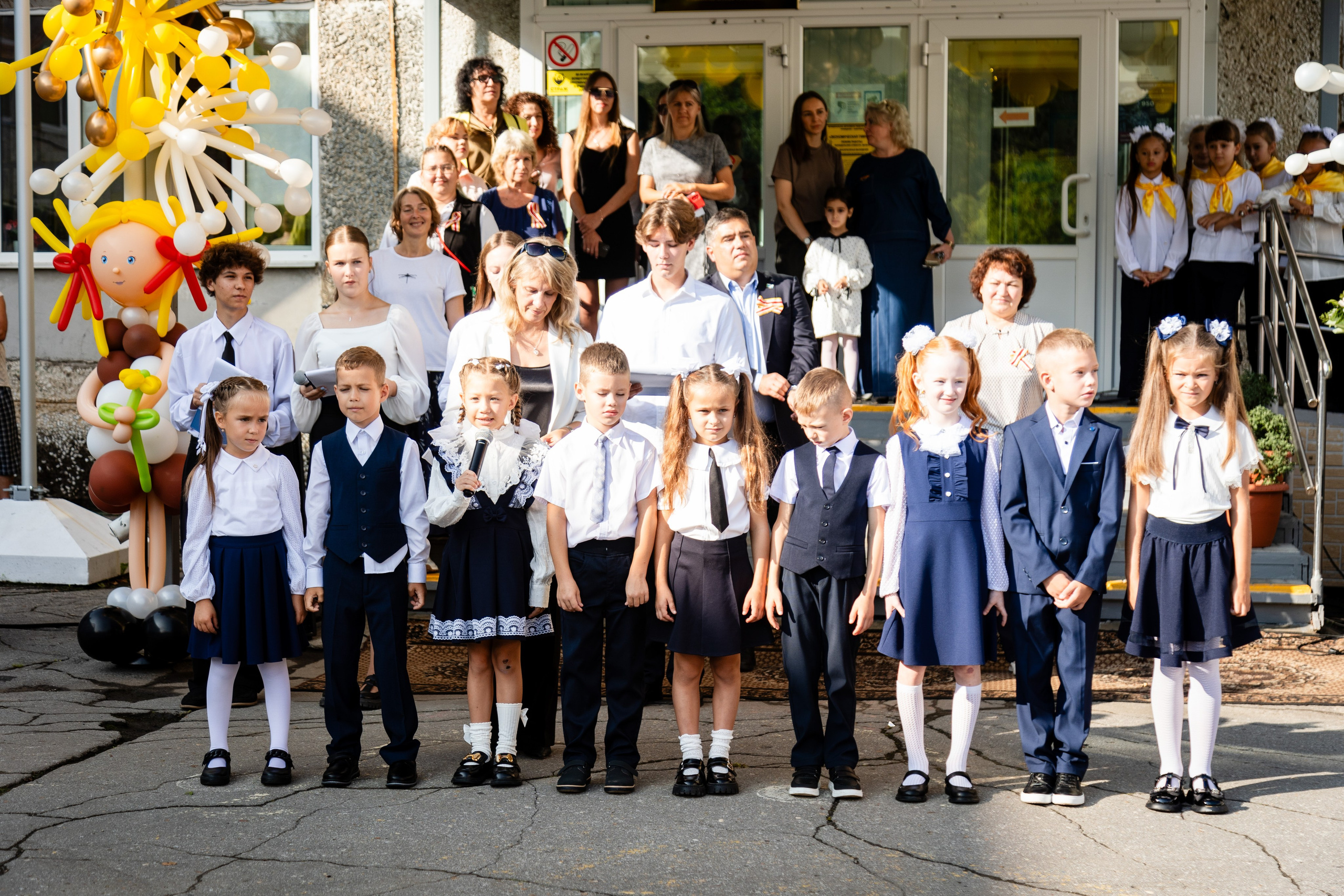 Гимназия № 50. Детский фотограф видеограф в Хабаровске Михаил Орлов