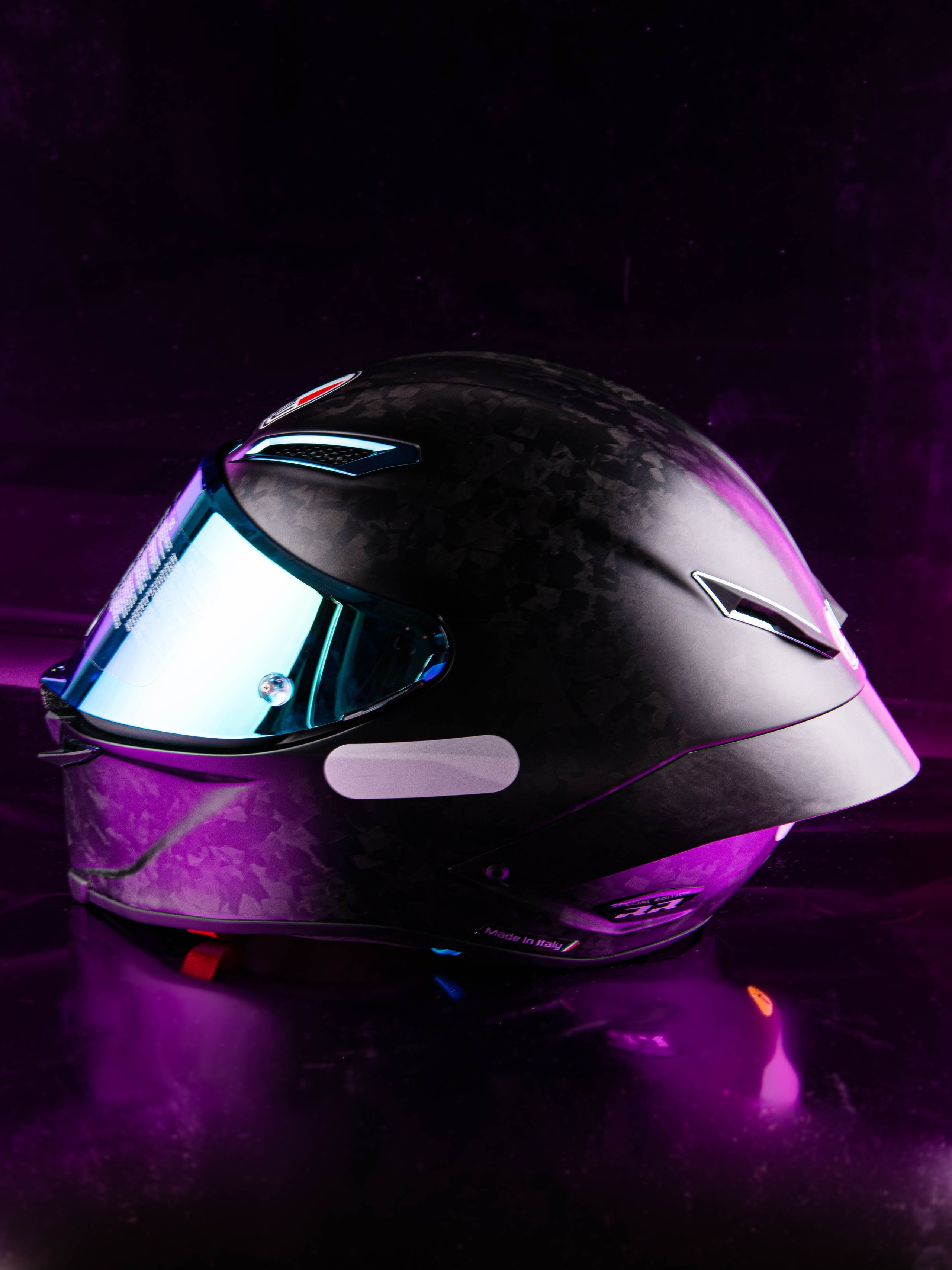 Мотоциклетный шлем. «Матрица»