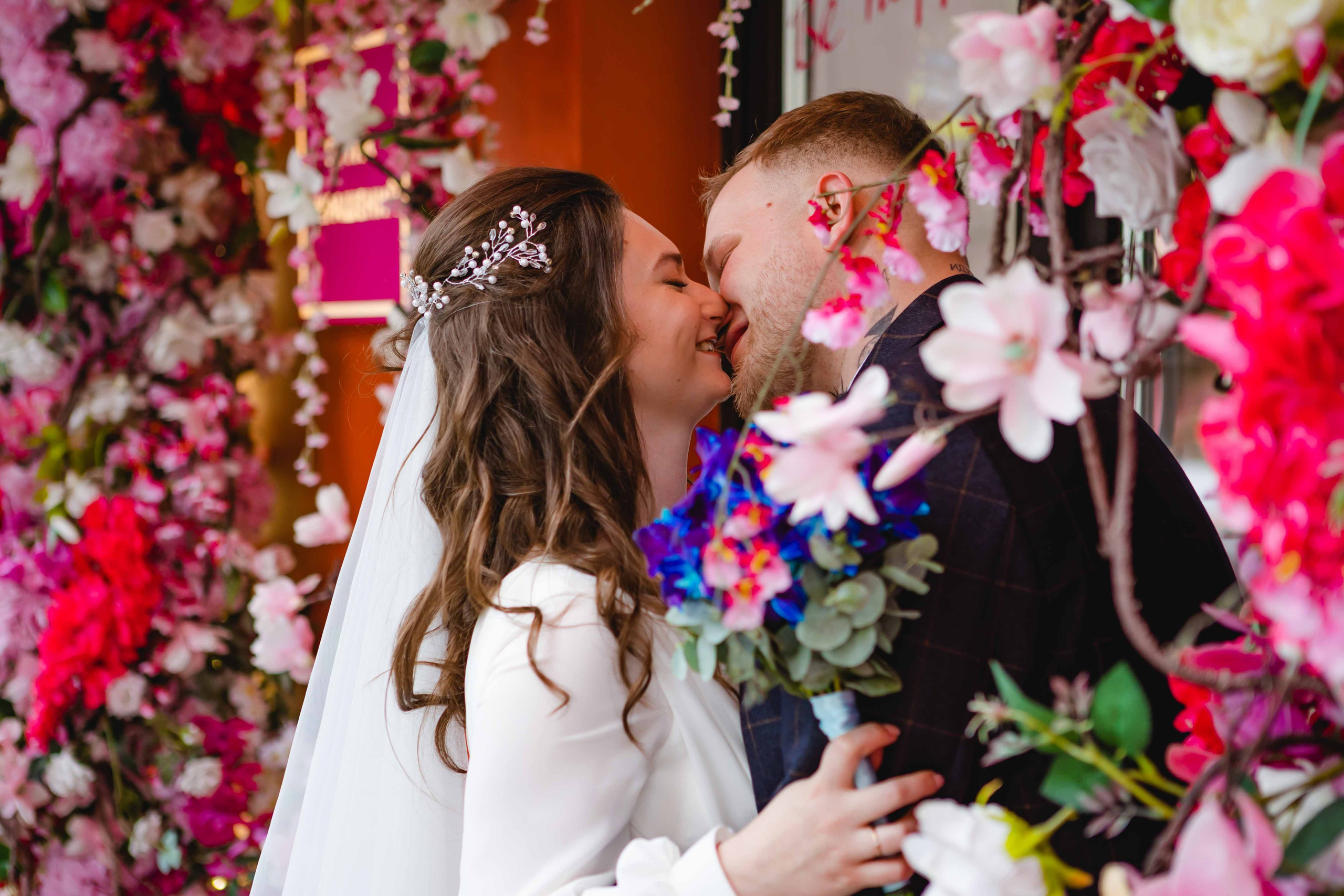 Свадебное Портфолио. Сайт с красивыми фотографиями и людьми