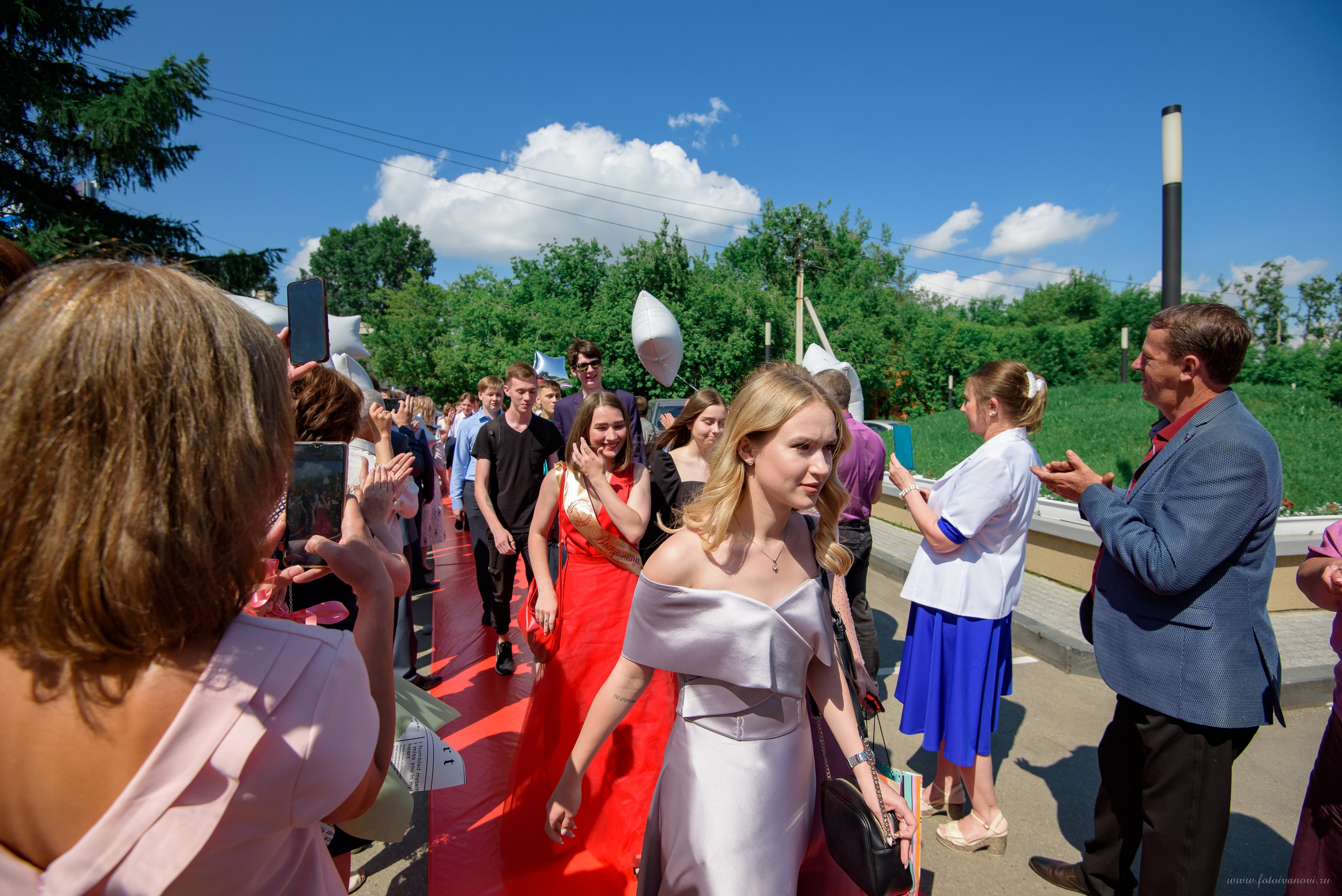 Выпускной 9-11классы. Выпускные книги Анапа Новороссийск Краснодар