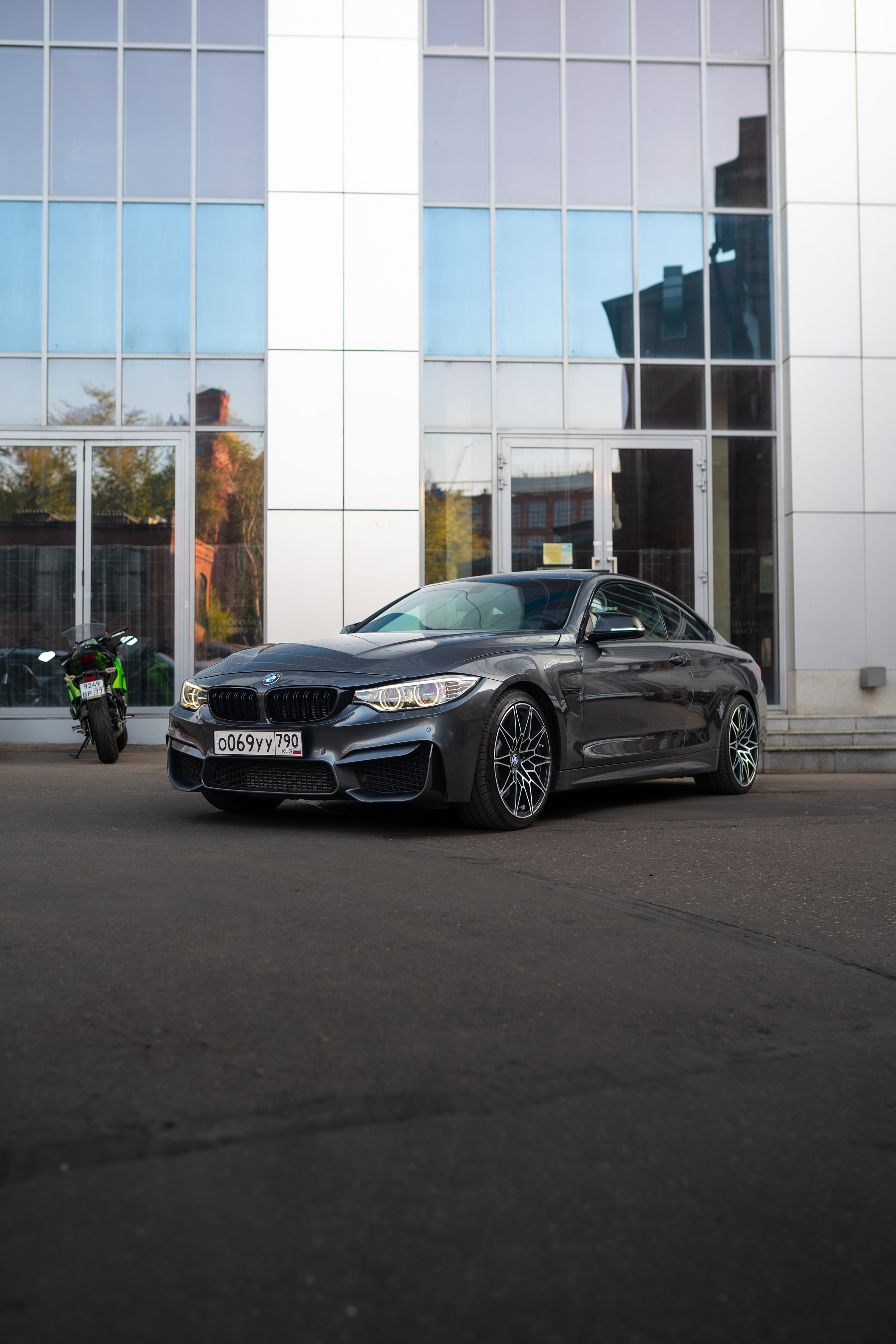 BMW 4-series. Mirllaev