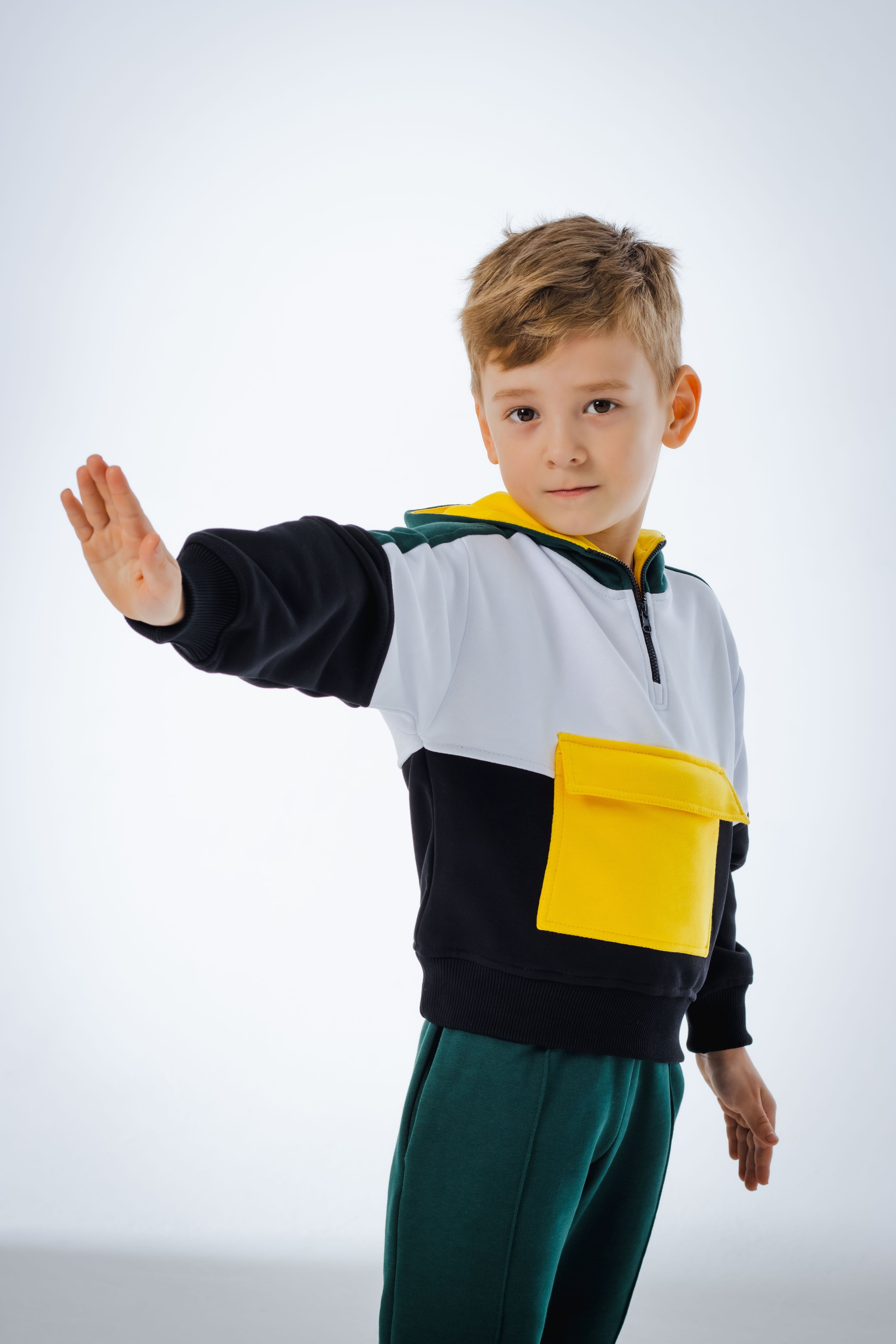 Бренд MNS. Репортажный фотограф в Москве Катя Луговая, портретный фотограф и «street» фотограф, фотосессии «под ключ»