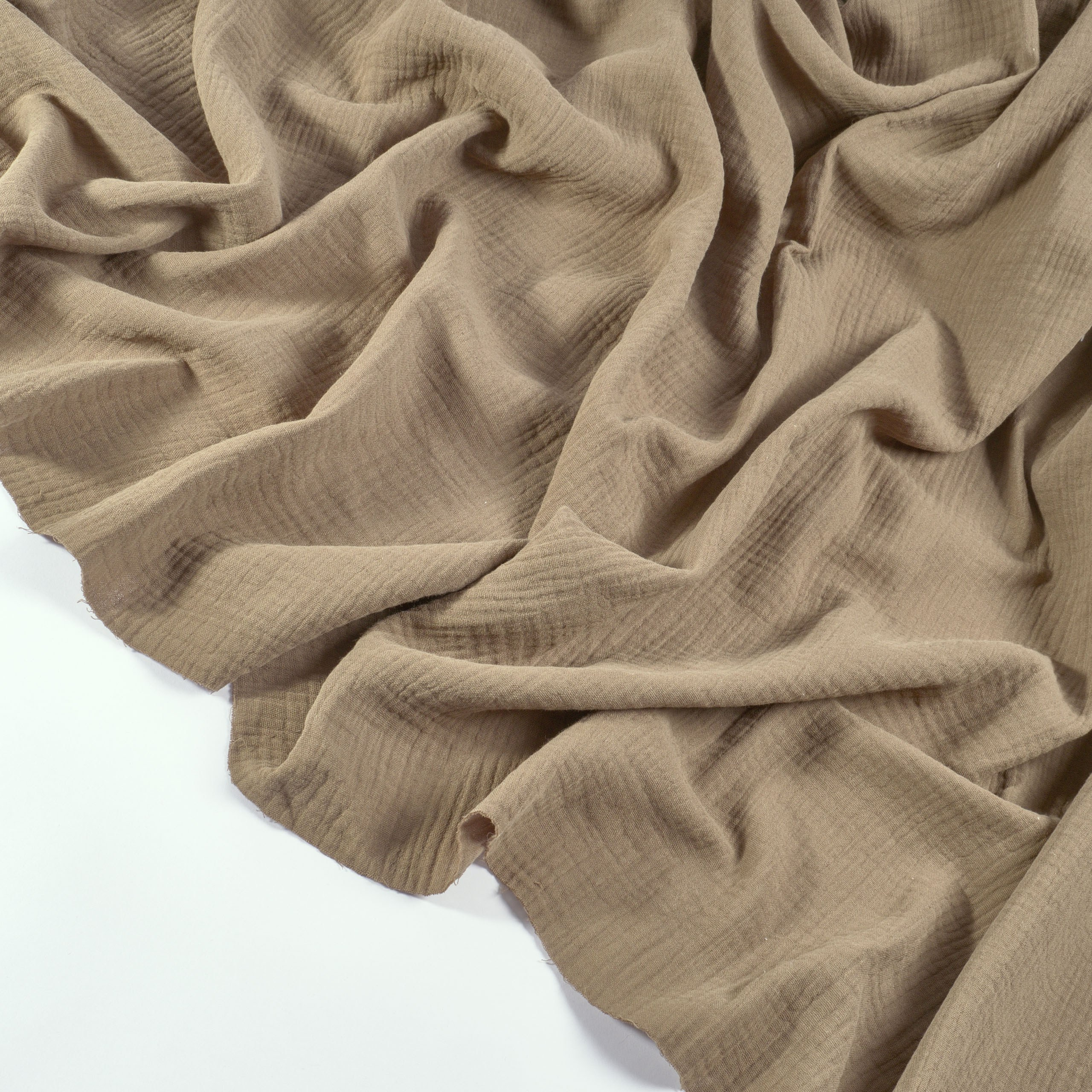 Предметные съёмки товаров для дома и кухни, изделий из ткани и прочих хозяйственных принадлежностей