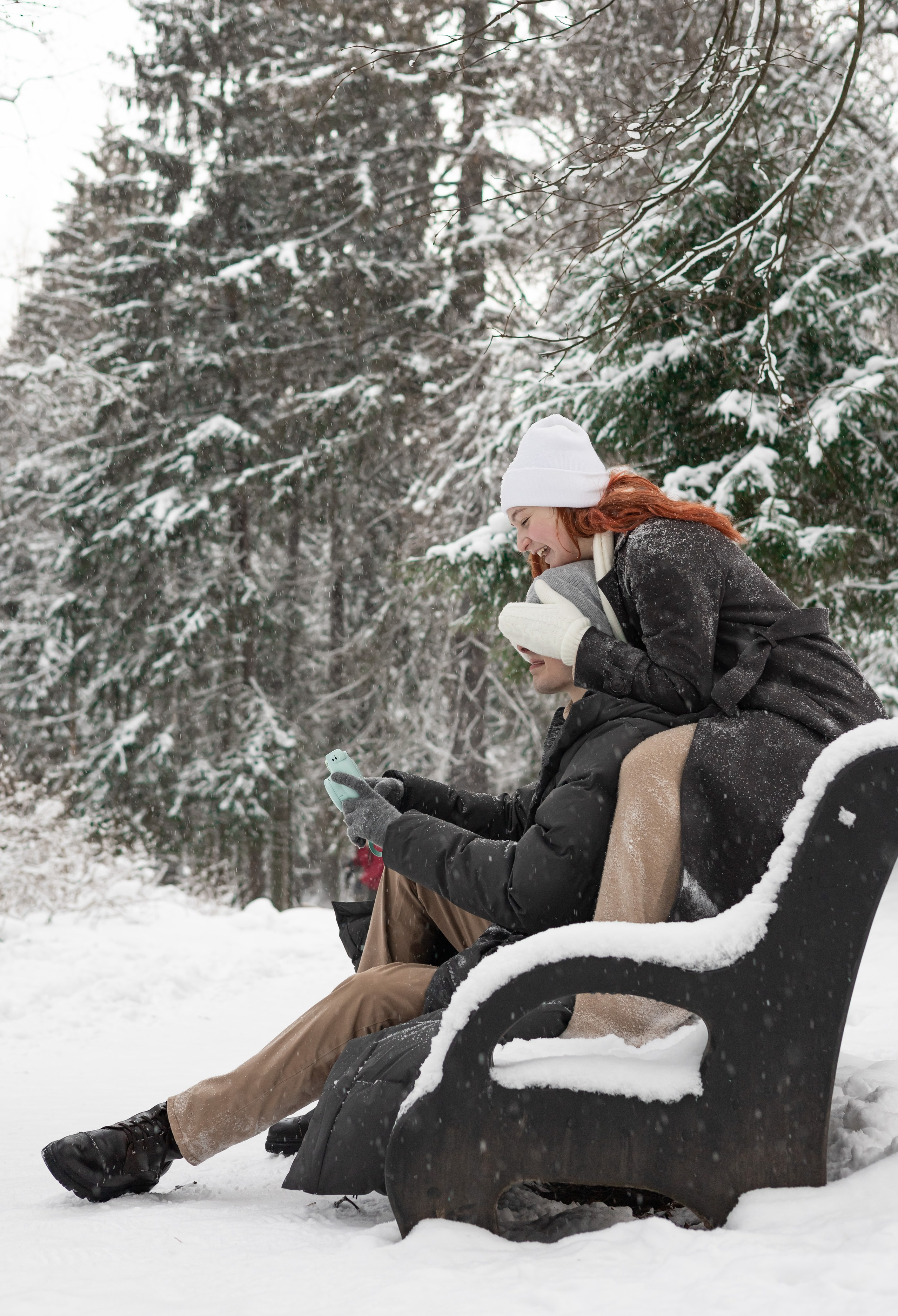 Николь и Егор. Зимняя фотосессия в Шуваловском парке. Портретный фотограф Панферова Регина г. Санкт-Петербург, г. Казань