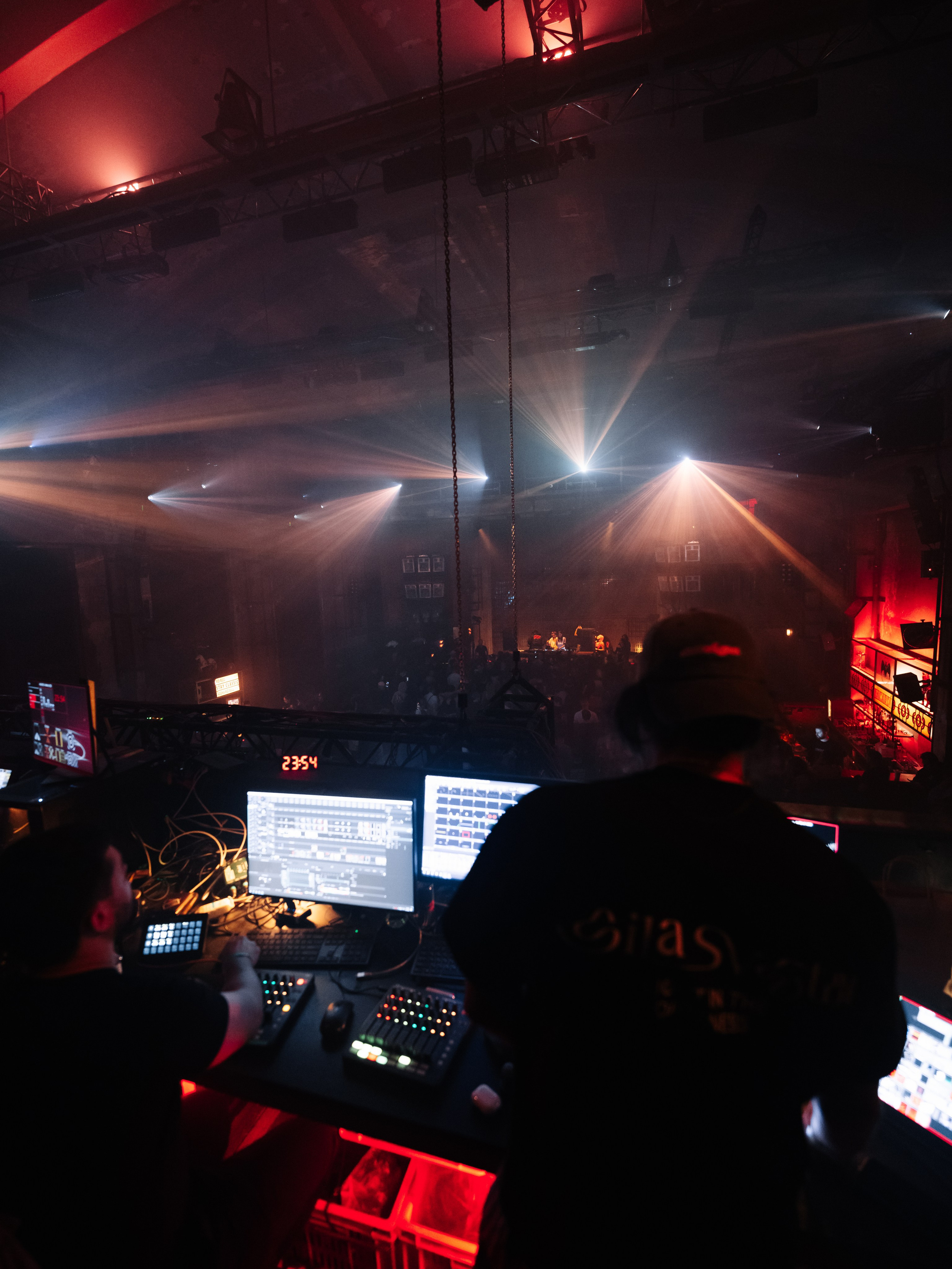 SICK YEARS, ARMA ╳ SILA SVETA. @tomrus: Рустам Шагиморданов — фотограф