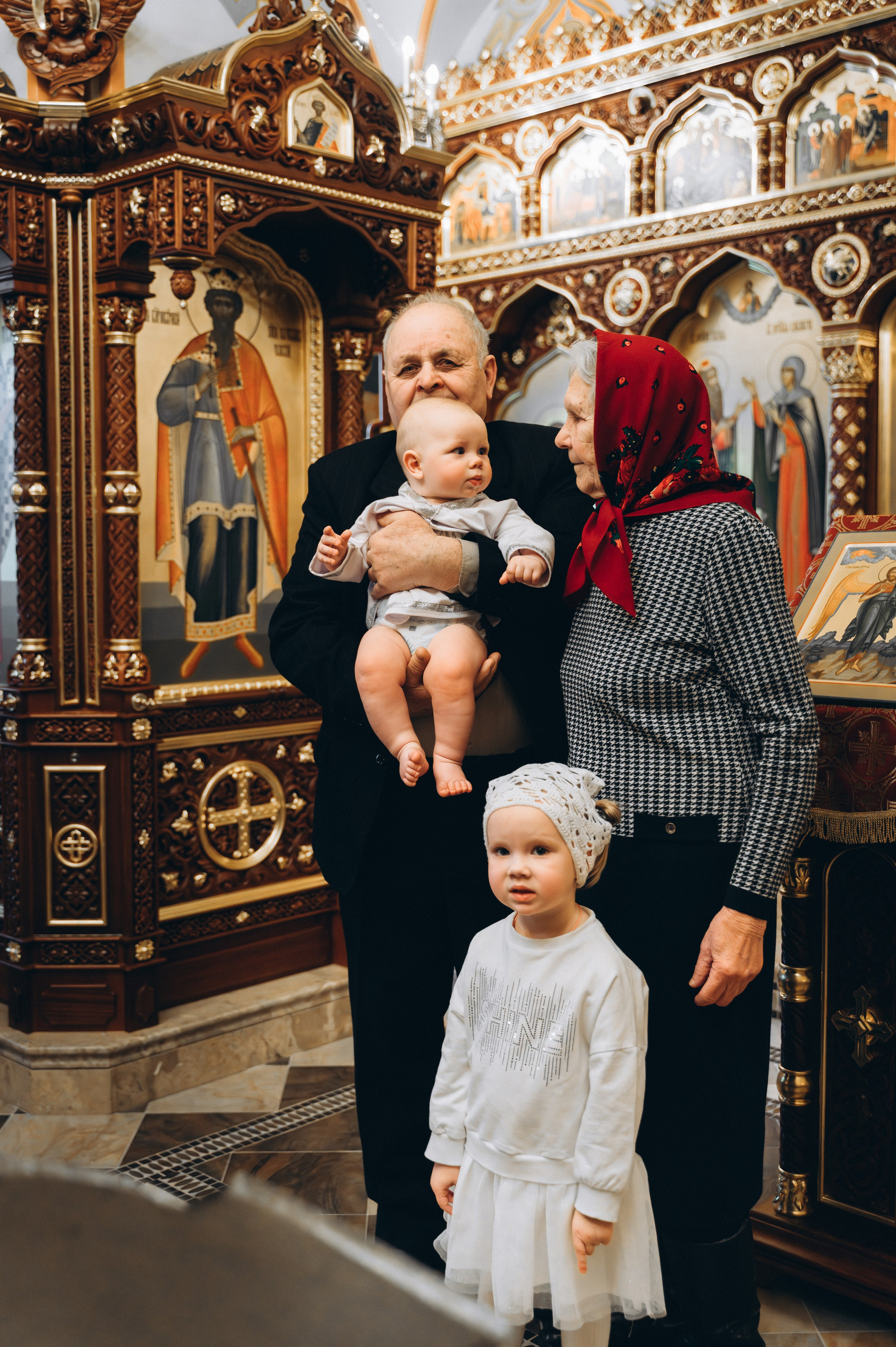 Крещение Фёдора (Храм Всех Святых) криптовый. Семейный фотограф в Минске Дарья Дреко