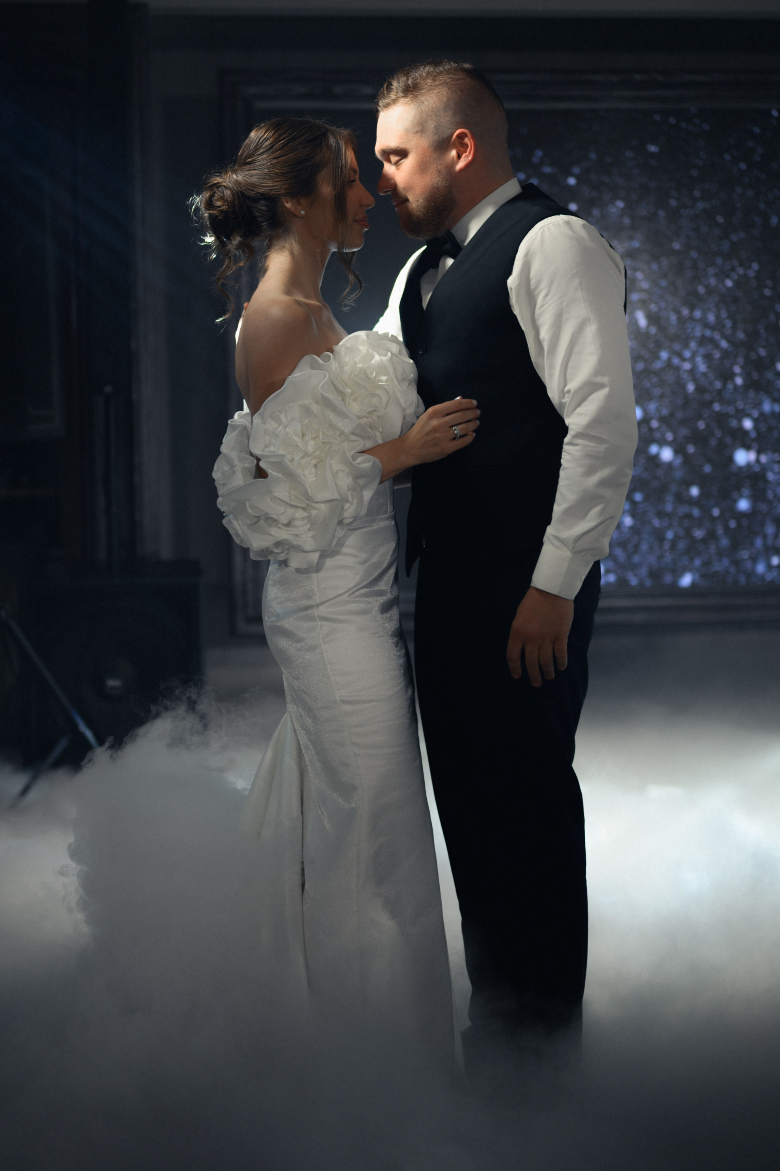 Мария и Никита. Бунгало в Москве.Аренда Бунгало в Мск