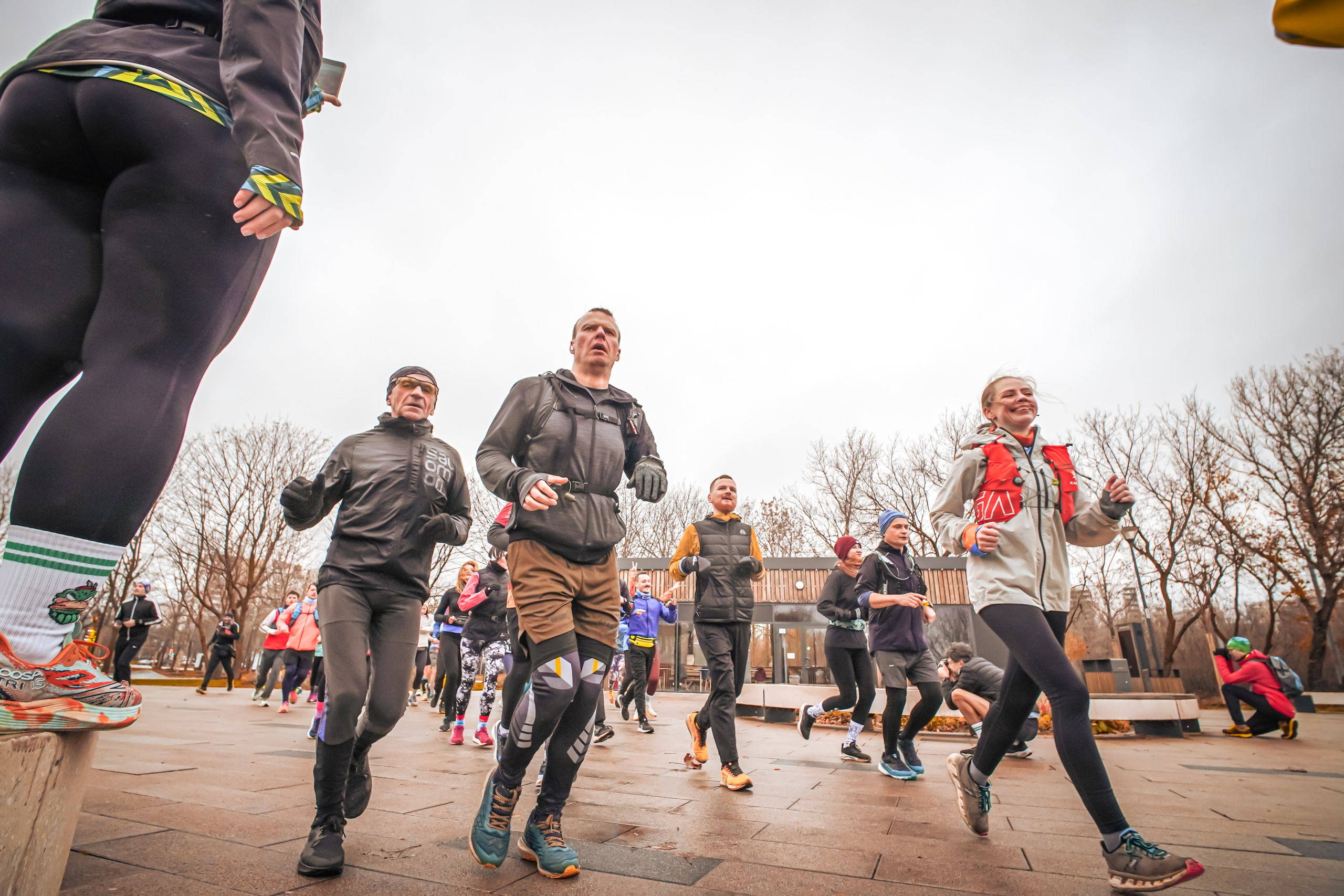 #марафонудома #яuzarun 2024 2-я петля, группа 6:30. Роман Капилюшов. Бег. Фото. Видео. г. Люберцы