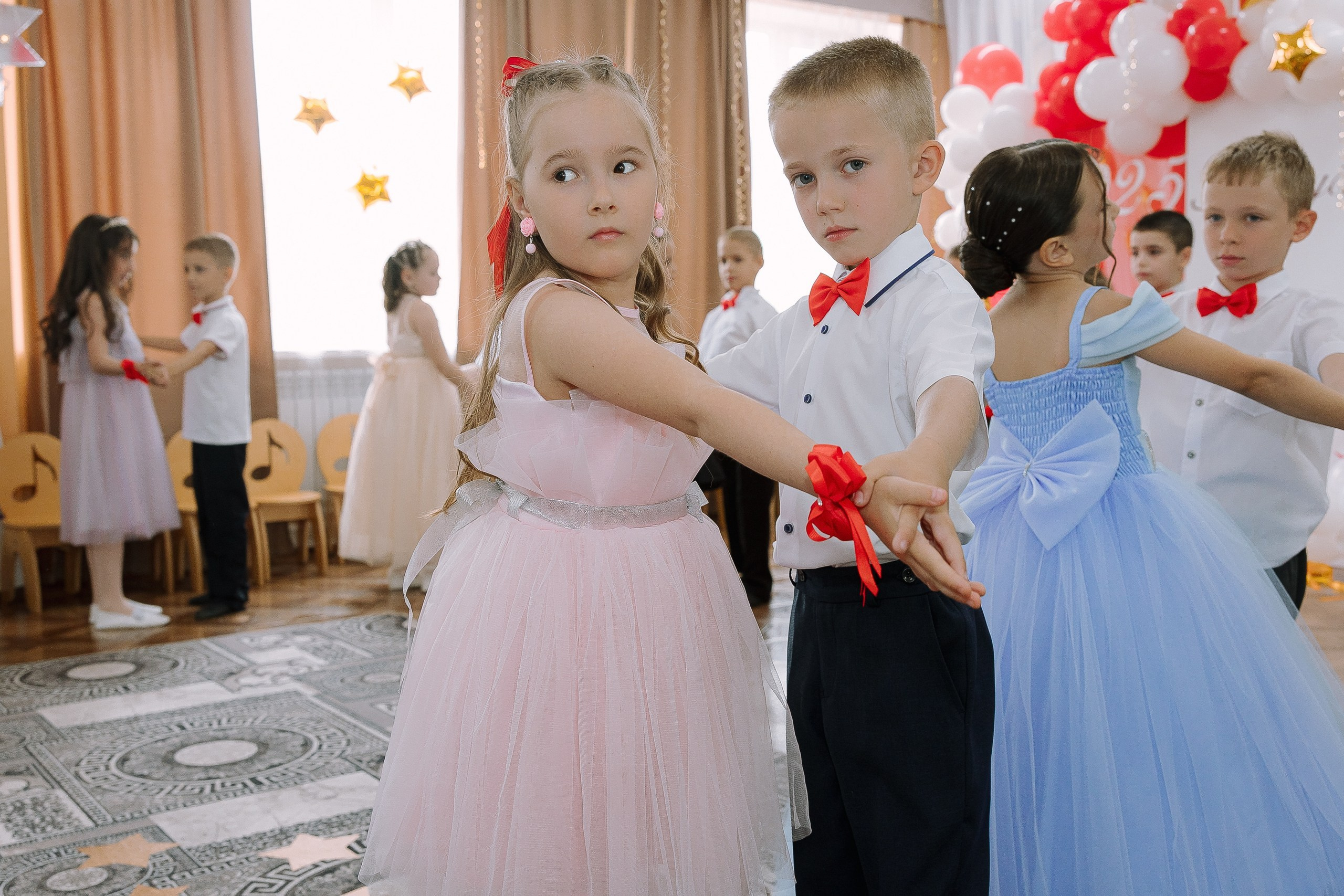 Выпускной в ДС 26. Выпускные альбомы Натальи Бутко: Новороссийск, Анапа, Геленджик