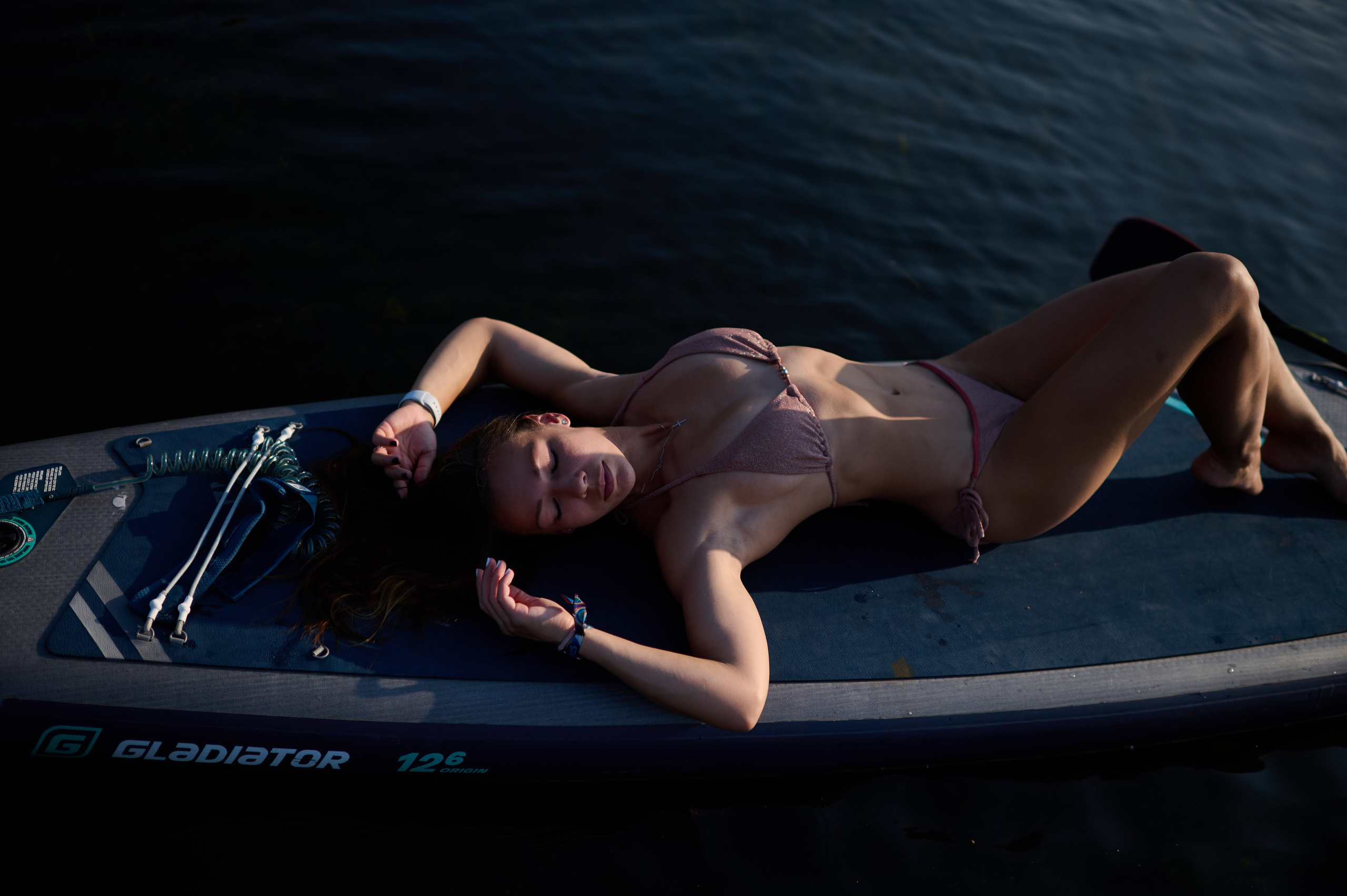 Илона. Фотосъемки на сапах, Москва. Сплавы на сапах