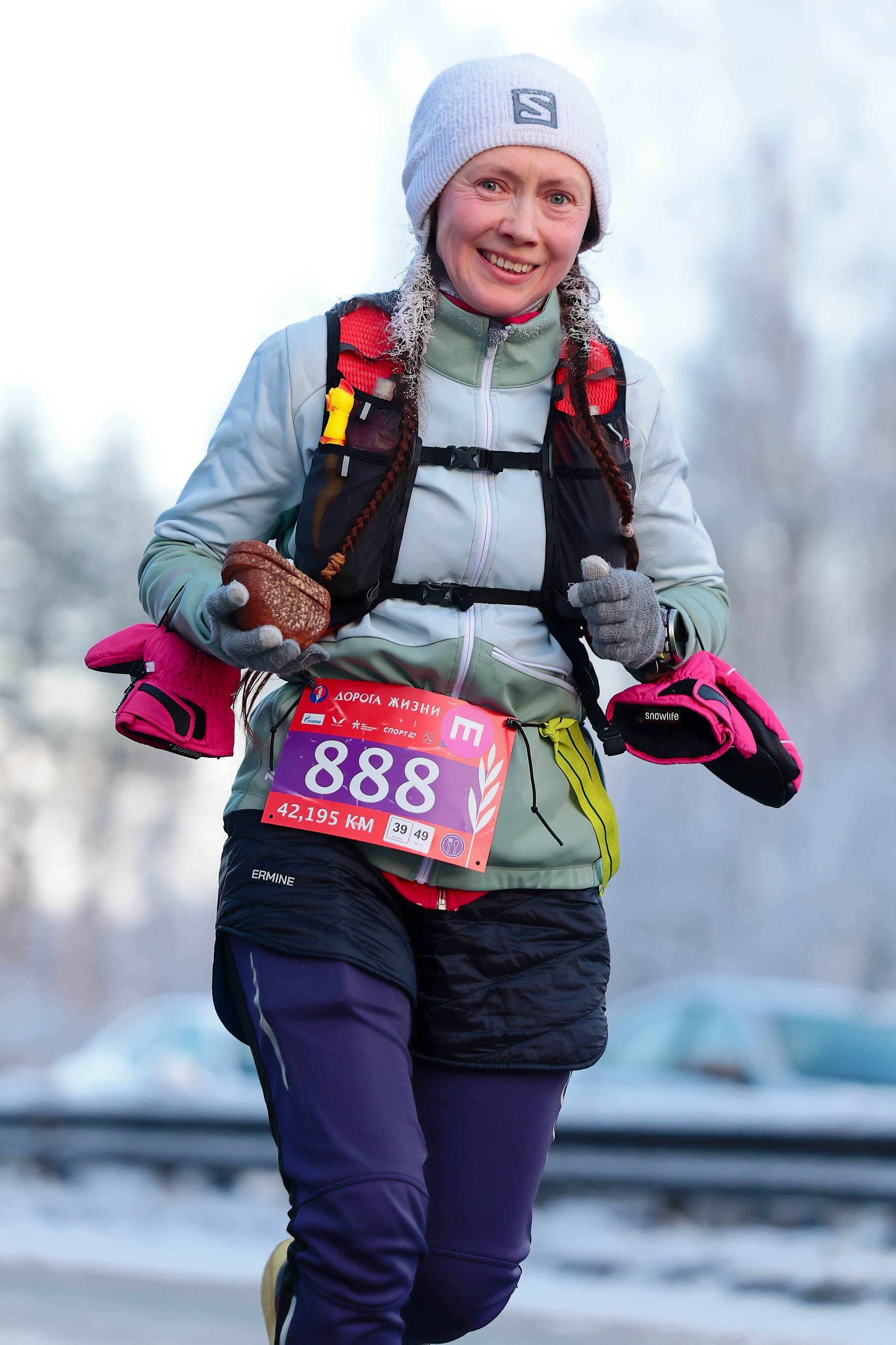 Зимний марафон «Дорога жизни» 2026. Спортивный фотограф в Санкт-Петербурге Илья Vacool