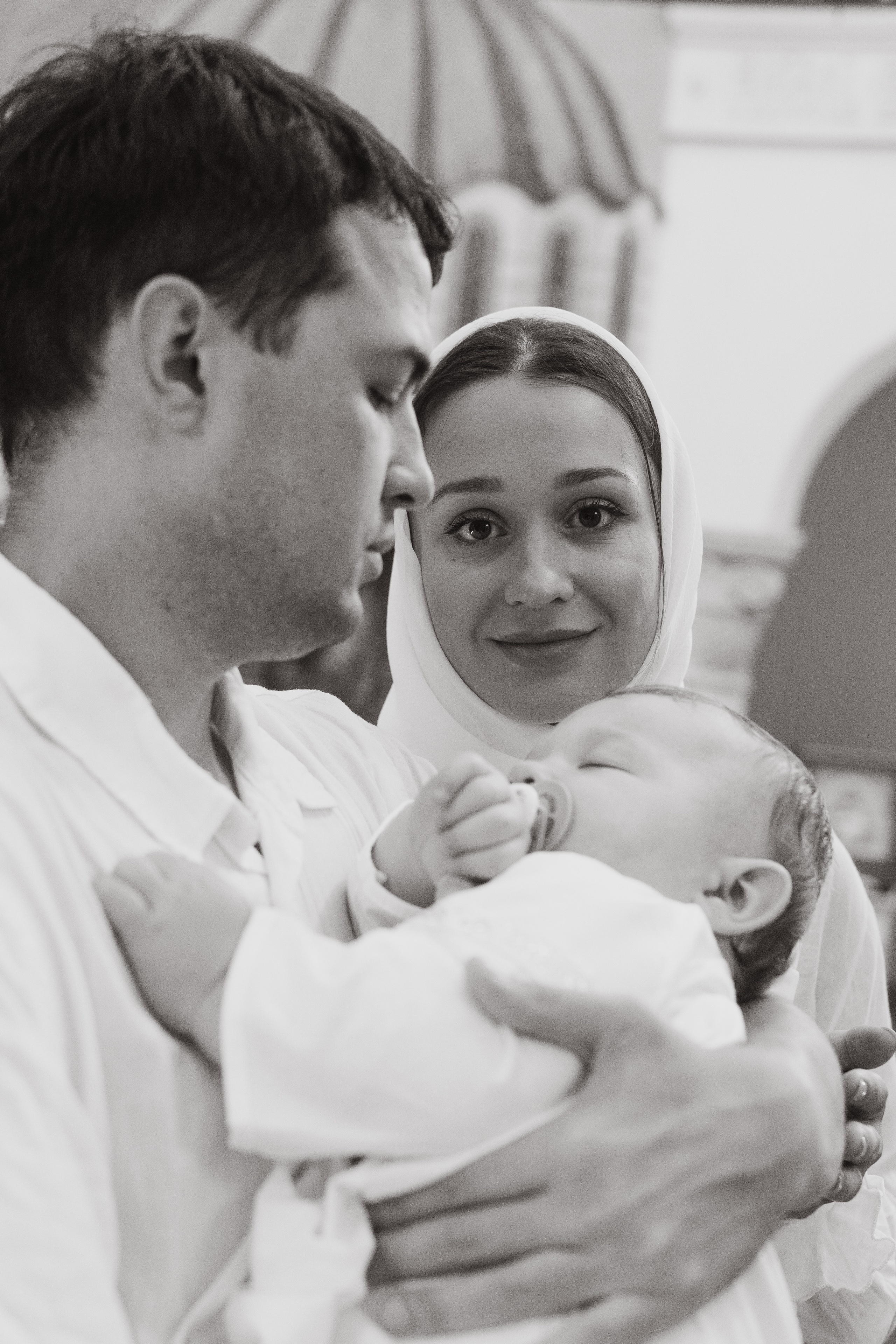 Таинство крещение в Москве. Семейный, ньюборн фотограф, фотограф на роды в Москве, Виктория Тюльдюкова