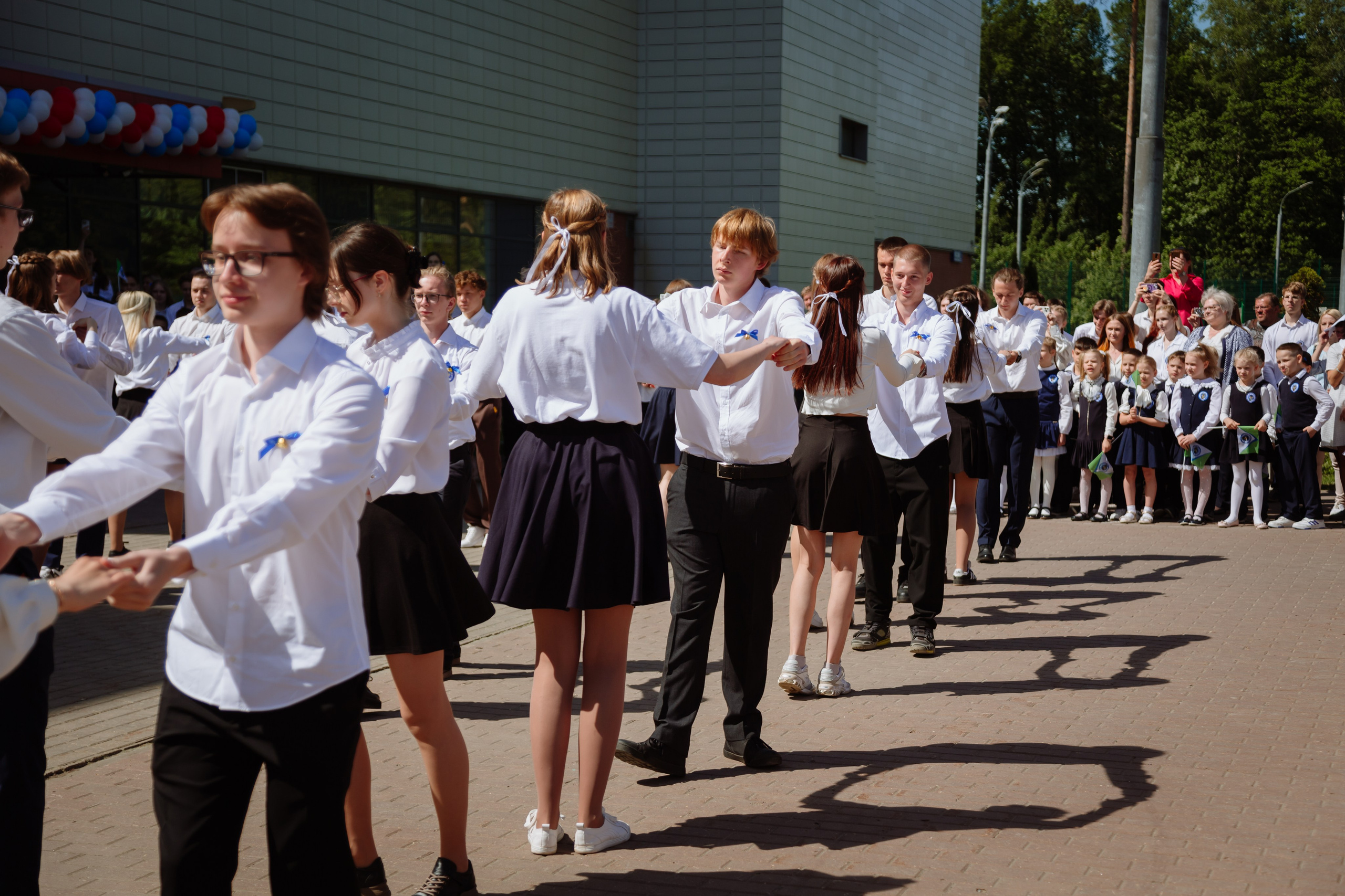 Последний звонок 2024 (2 часа фотосъемки). Профессиональный фотограф Надежда Антонова