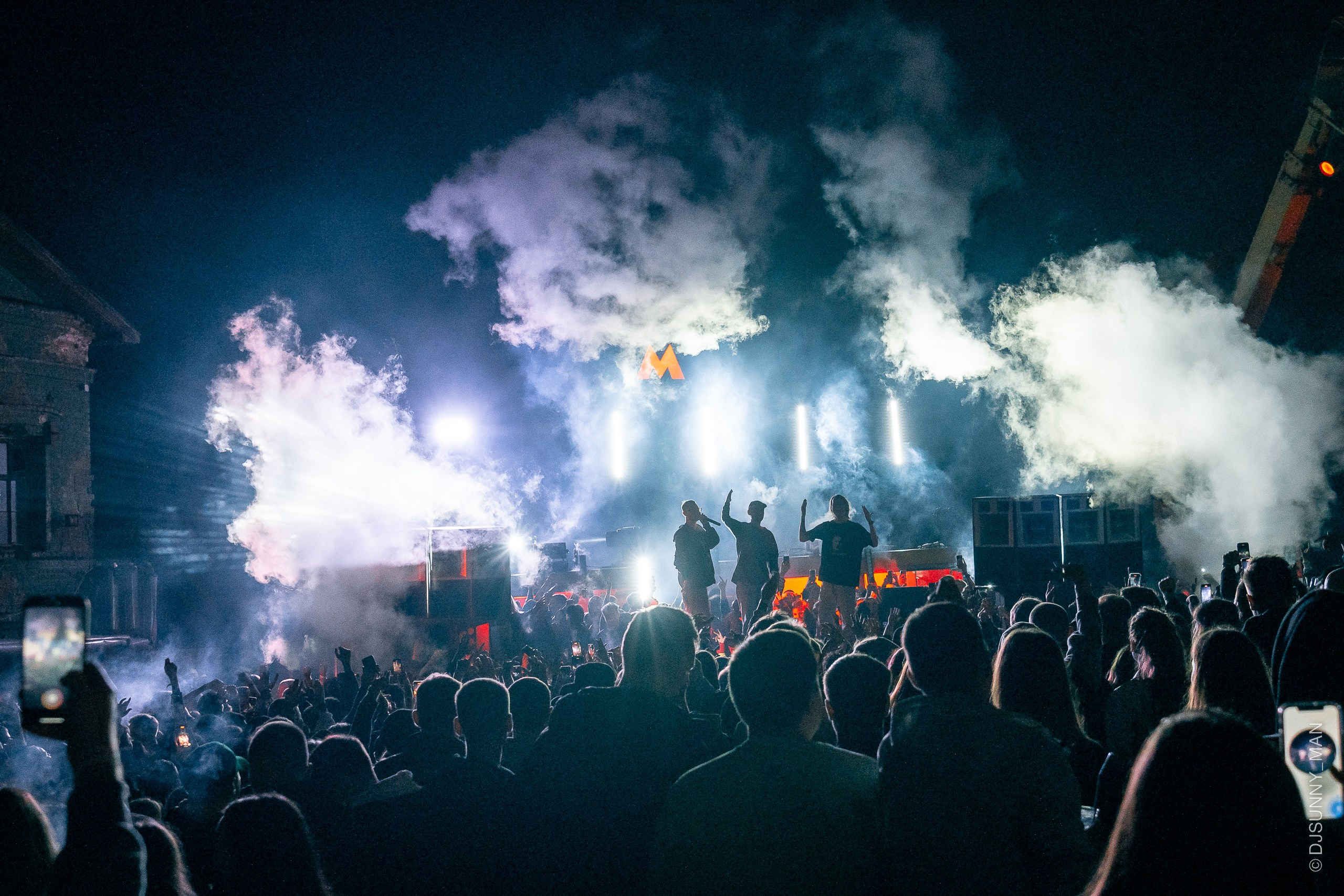 Metro Gorkovskaya. Sunnyman