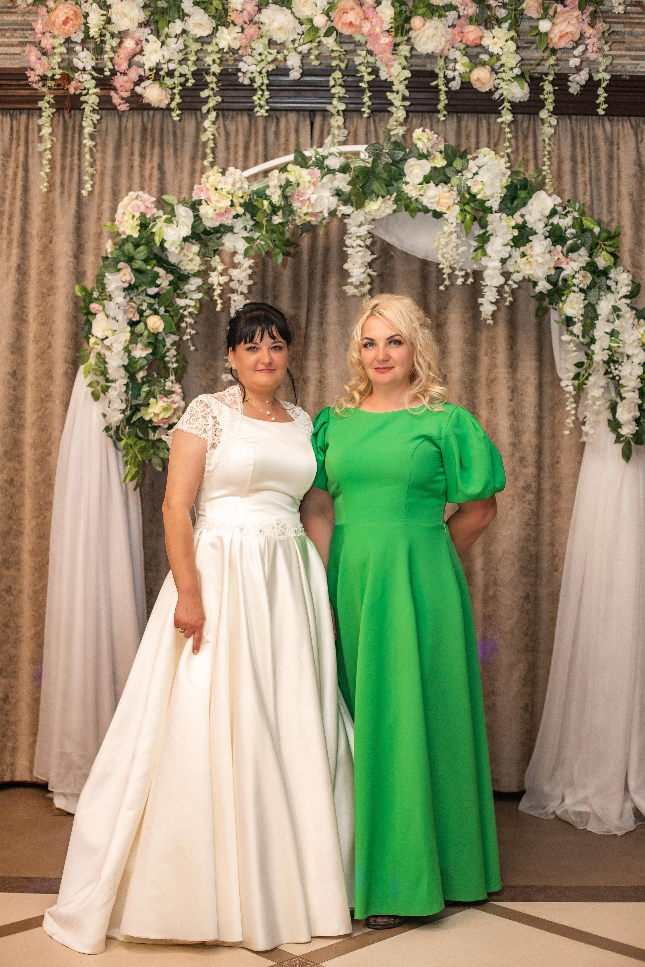 Репортаж торжества в ресторане. Семейный свадебный интерьерный фотограф Тверь Санкт- Марина Свистунова