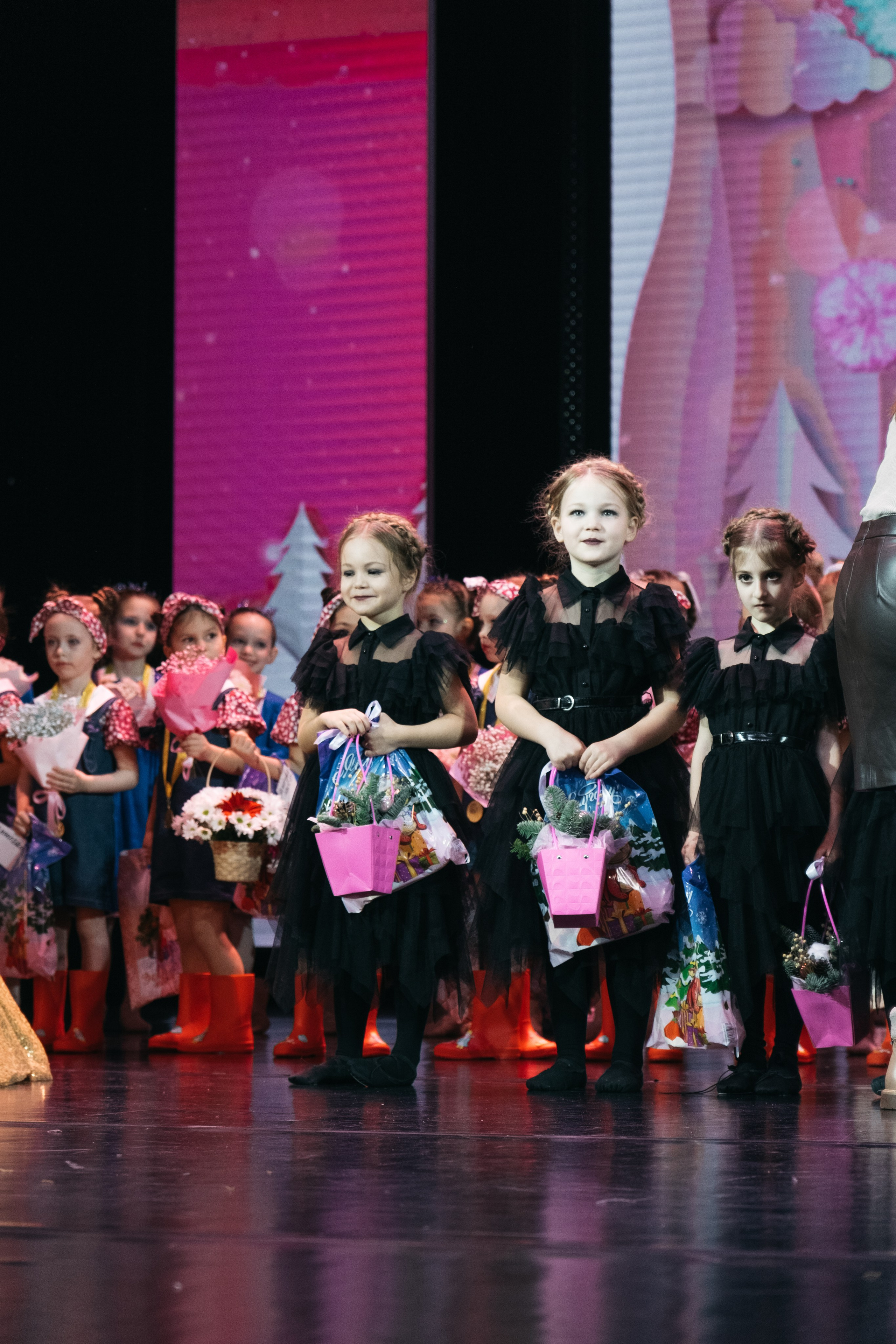 СурГУ 23.12.23. Репортажный и свадебный фотограф в Сургуте