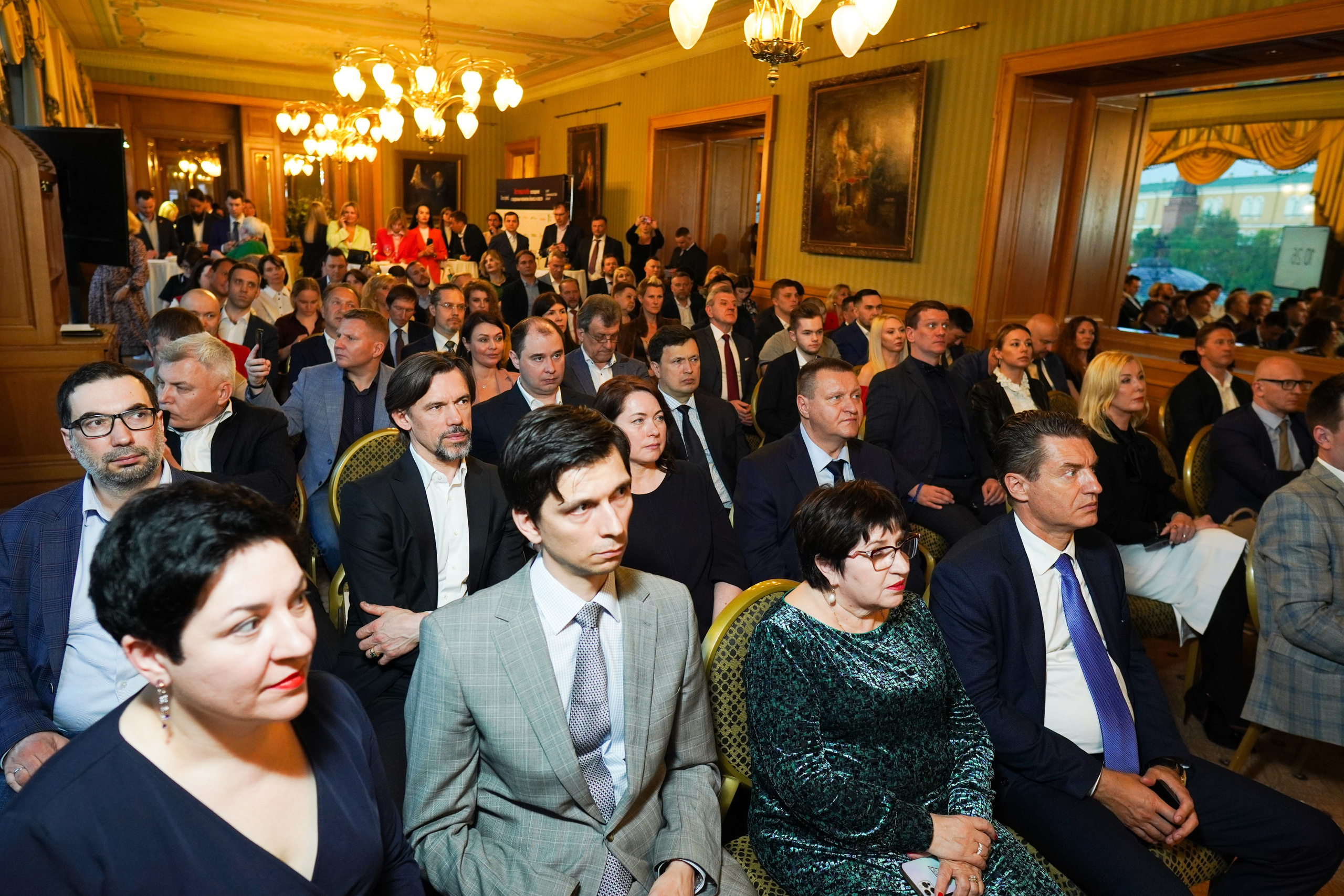 Конференция с М Хазиным. Фото | Видео Контент Мишель Ватаманюк