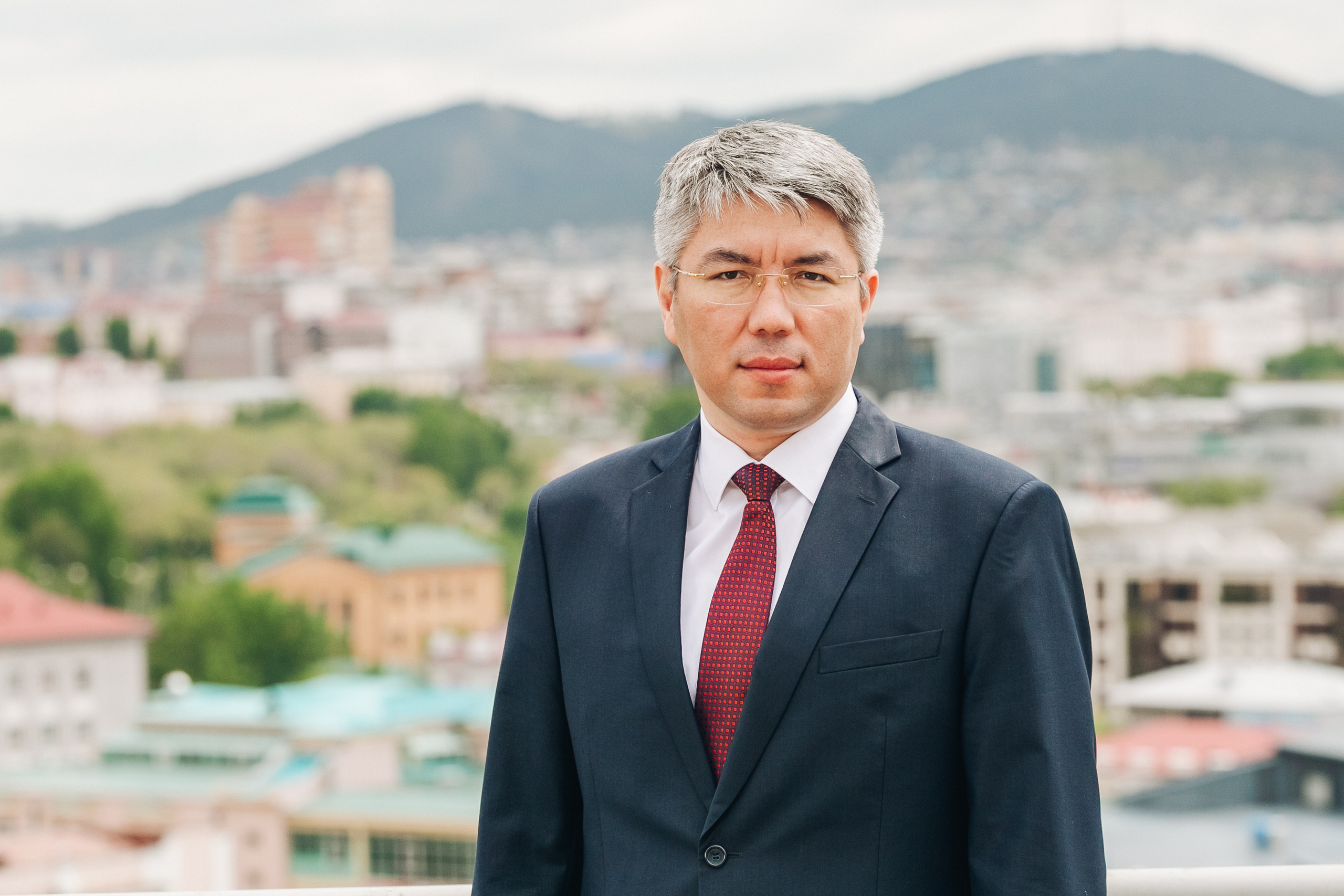 ПОРТРЕТНАЯ ФОТОСЪЕМКА. Денис Слепцов — репортажная съемка, фудфотограф, промышленная съемка, контент-съемка в Бурятии и Иркутске