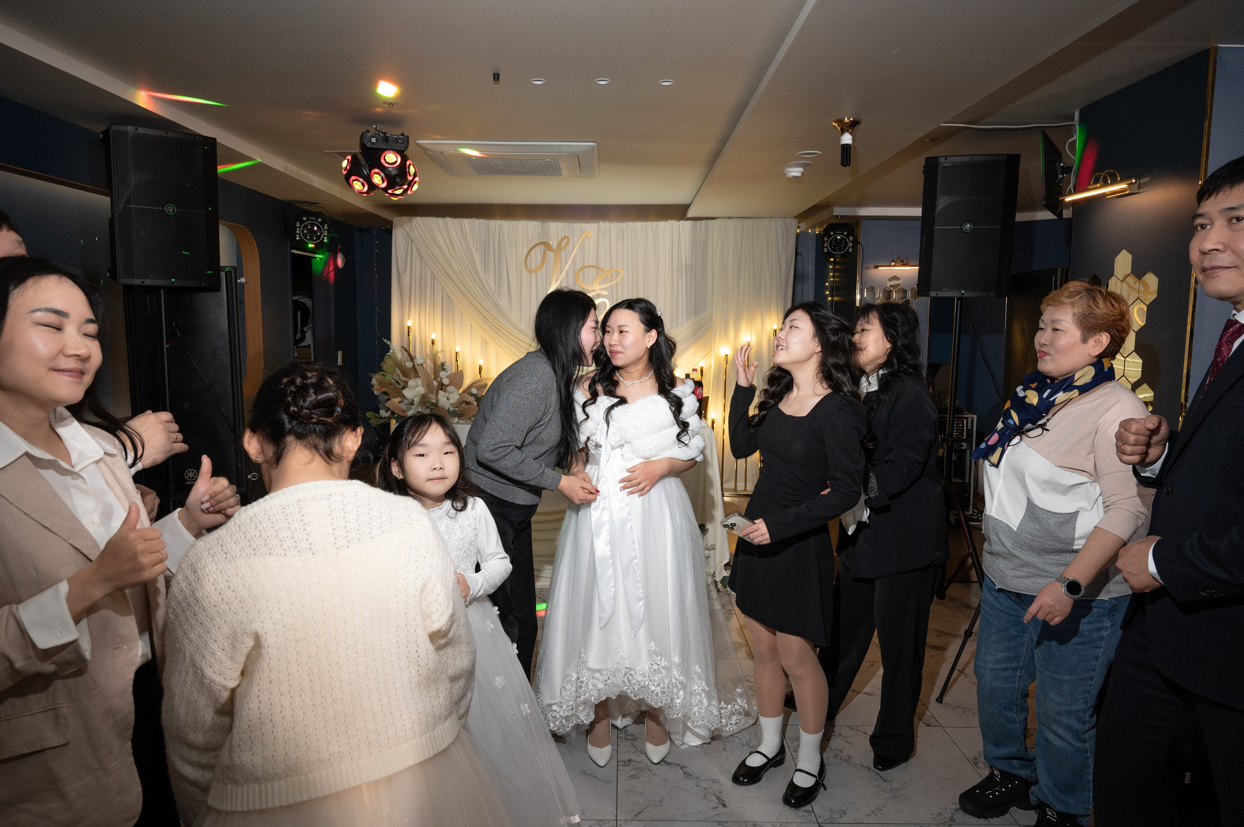 Wedding party: Vlad & Eugeniya. Busan photographer | Фотограф Пусан