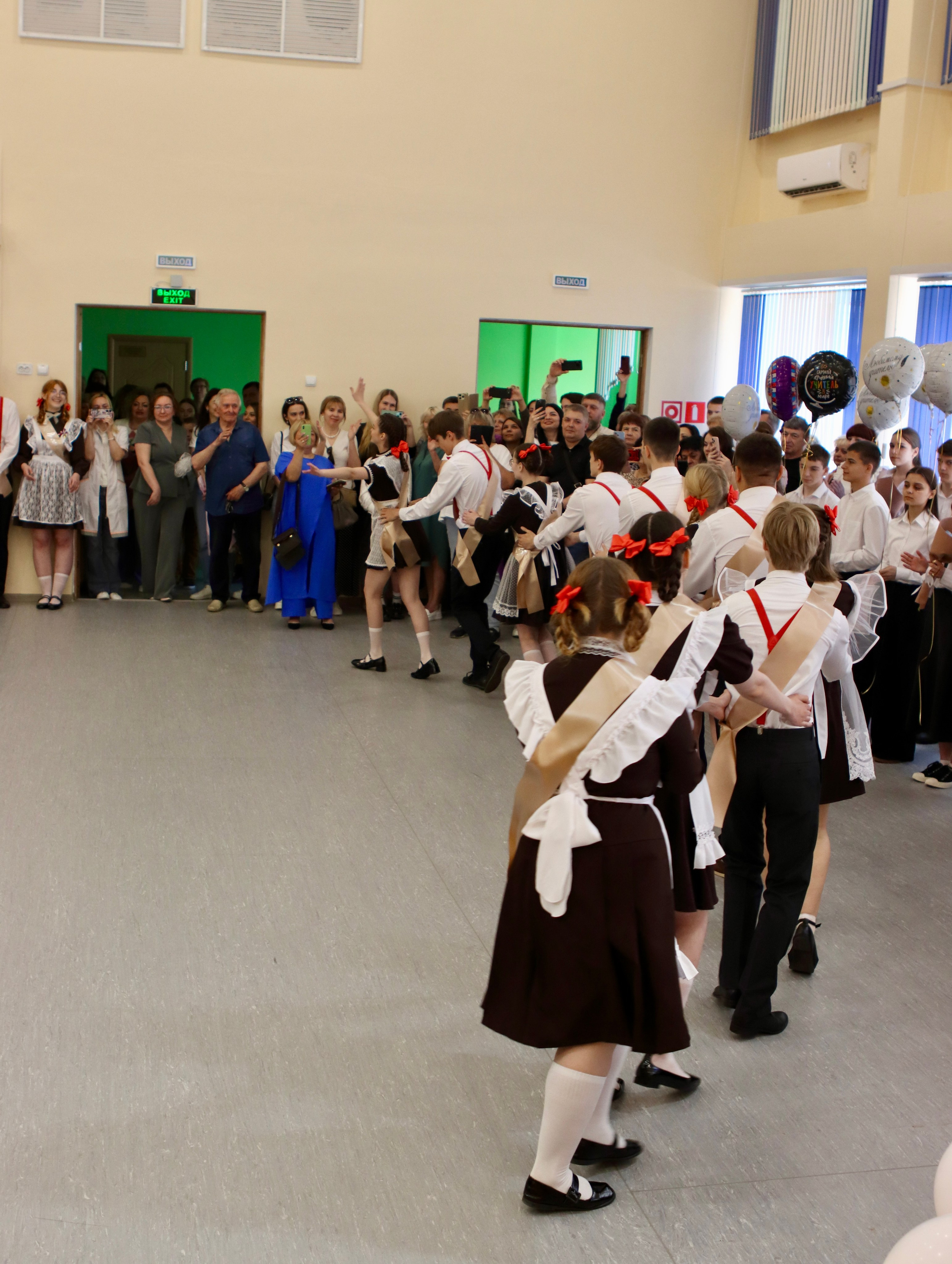 Школьный выпускной. Фотограф в Курске Смирнов Евгений