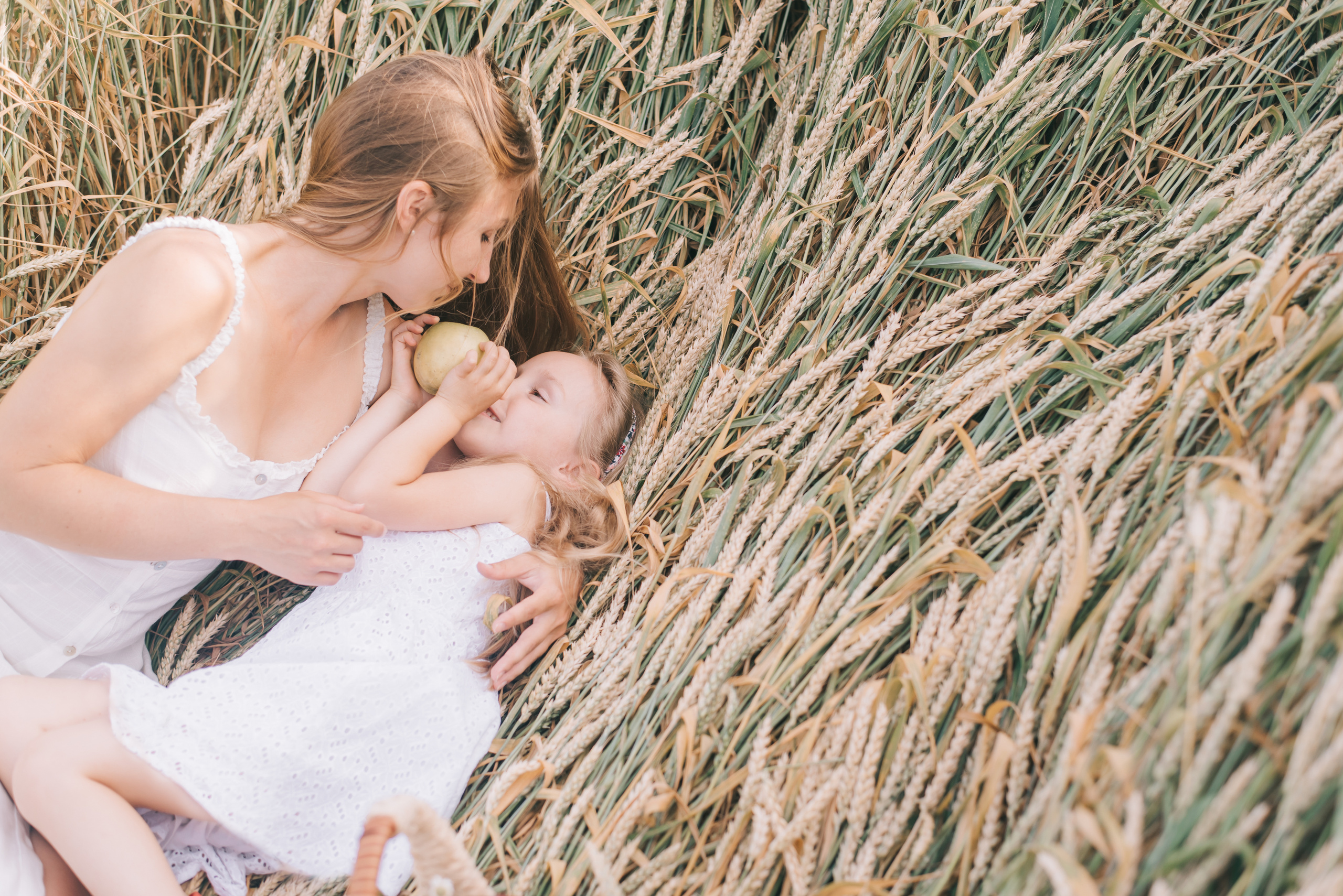 Ромашковая история Марии и Алисы. Фотограф в Краснодаре Зеленкина Дарья