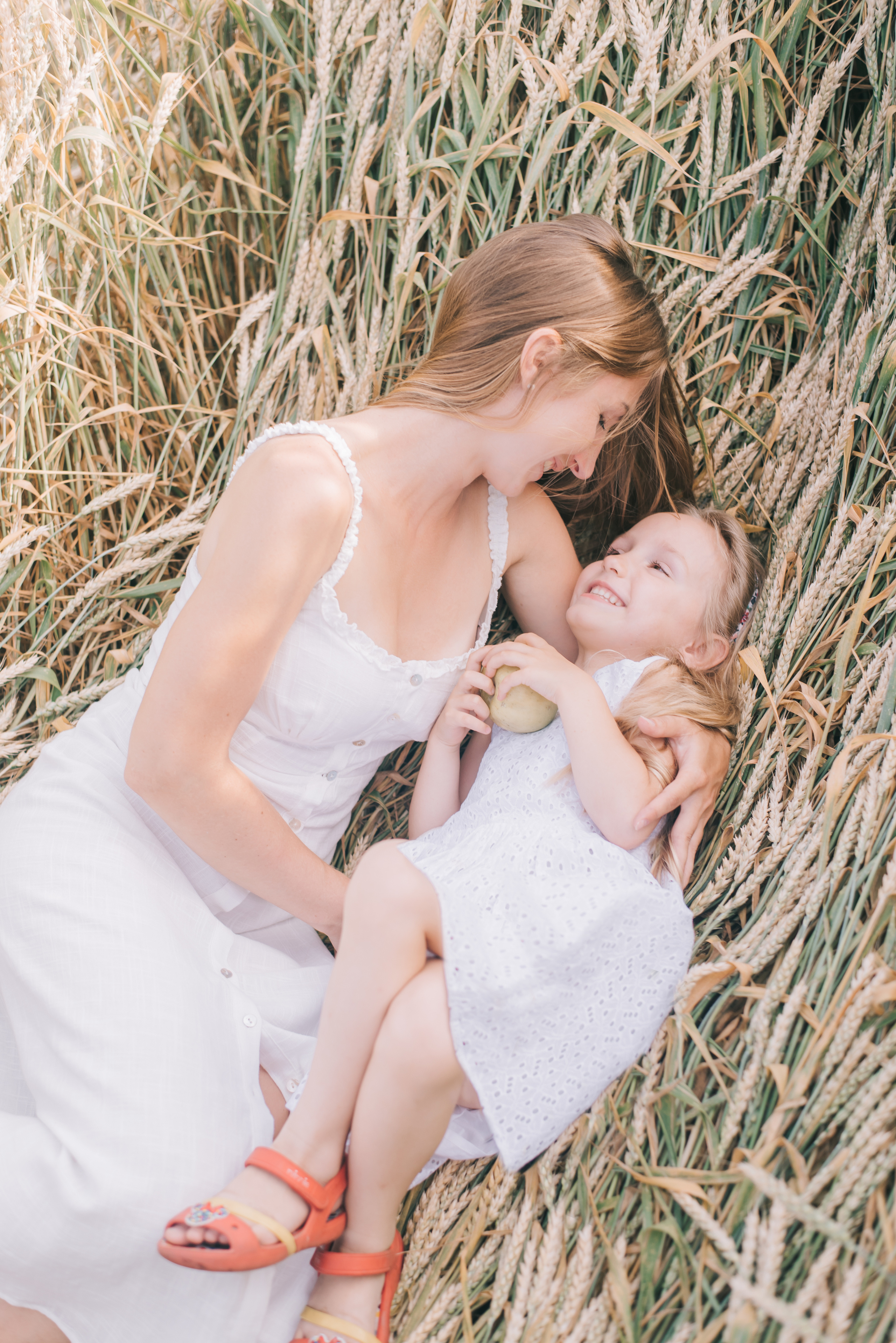 Ромашковая история Марии и Алисы. Фотограф в Краснодаре Зеленкина Дарья