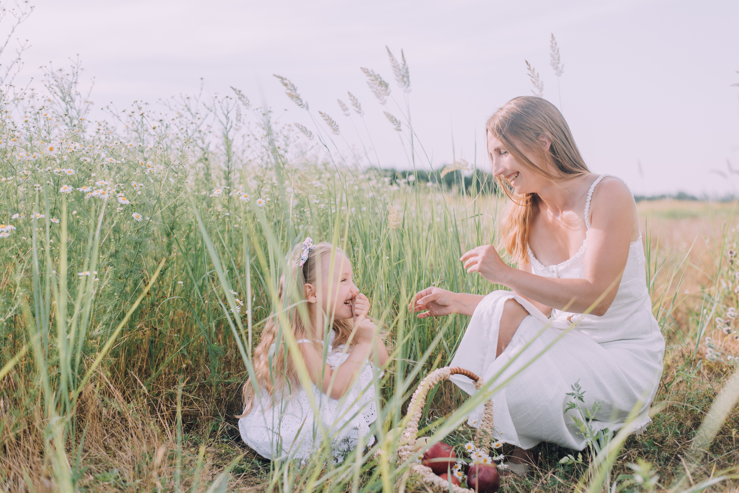 Ромашковая история Марии и Алисы. Фотограф в Краснодаре Зеленкина Дарья
